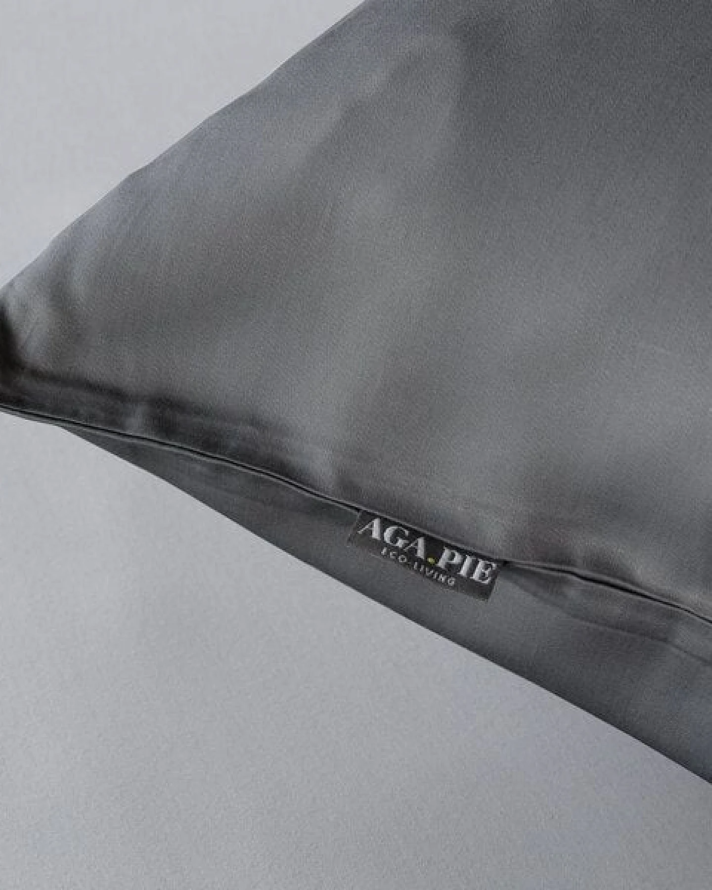 AGA.PIE Kinderbettwäsche-Set aus Lyocell aus Bambuscellulose, 100 x 135cm inkl. 60 x 40cm Kissenbezug – Ansicht 4