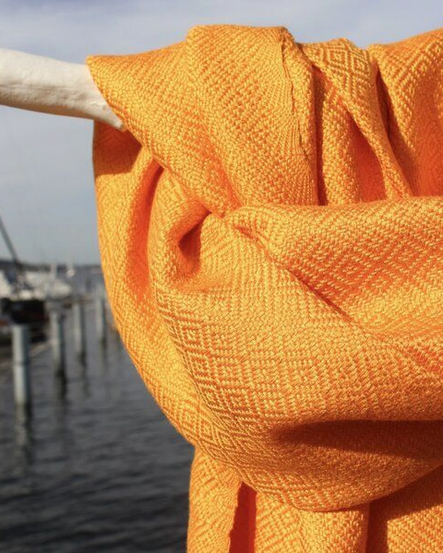 Schönes aus Indochina Upcycling Baumwollschal handgewebt und fair gehandelt – Ansicht 2