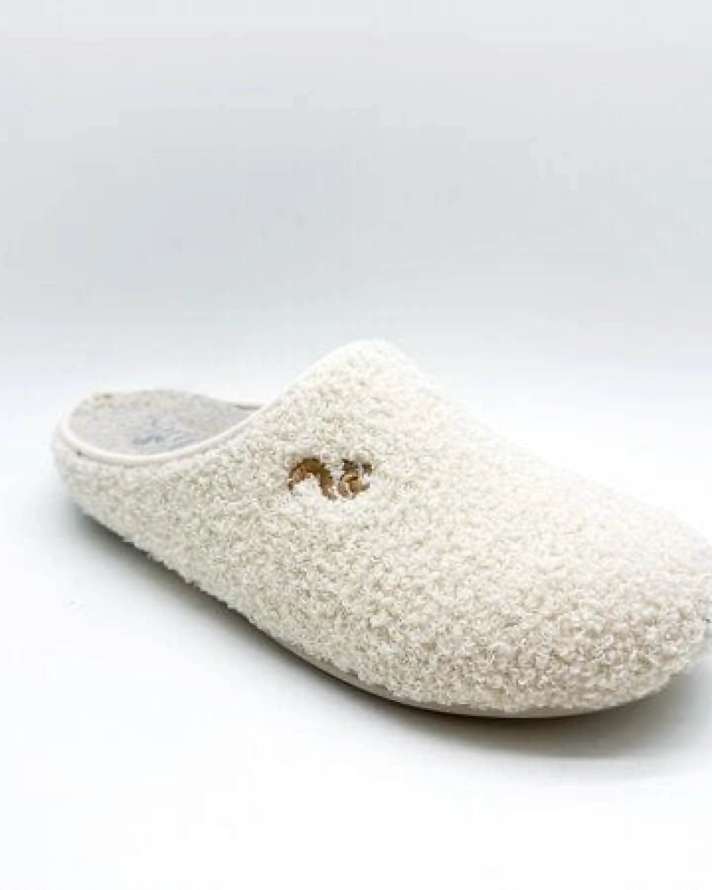 Veganer "thies ® Rec Teddy Slipper" aus ultraweichem, recyceltem Fell – Ansicht 3