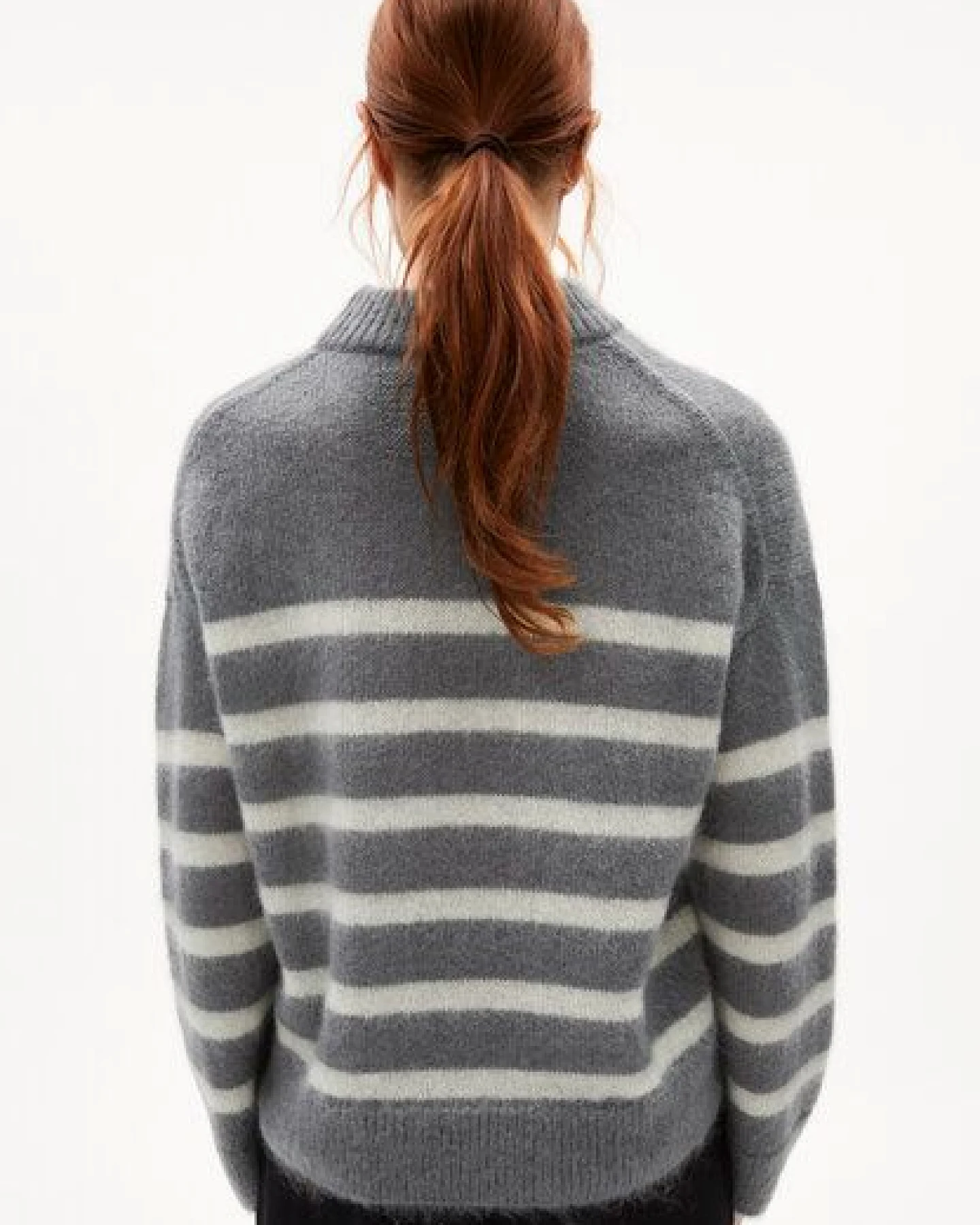 ARMEDANGELS GWYNEIRAA STRIPES Damen Pullover Loose Fit aus Mohair-Woll Mix – Ansicht 2