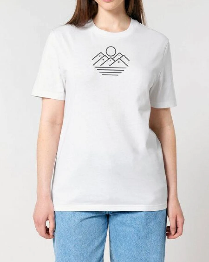 Human Family Bio Unisex Rundhals T-Shirt "Mountain Silhouette"