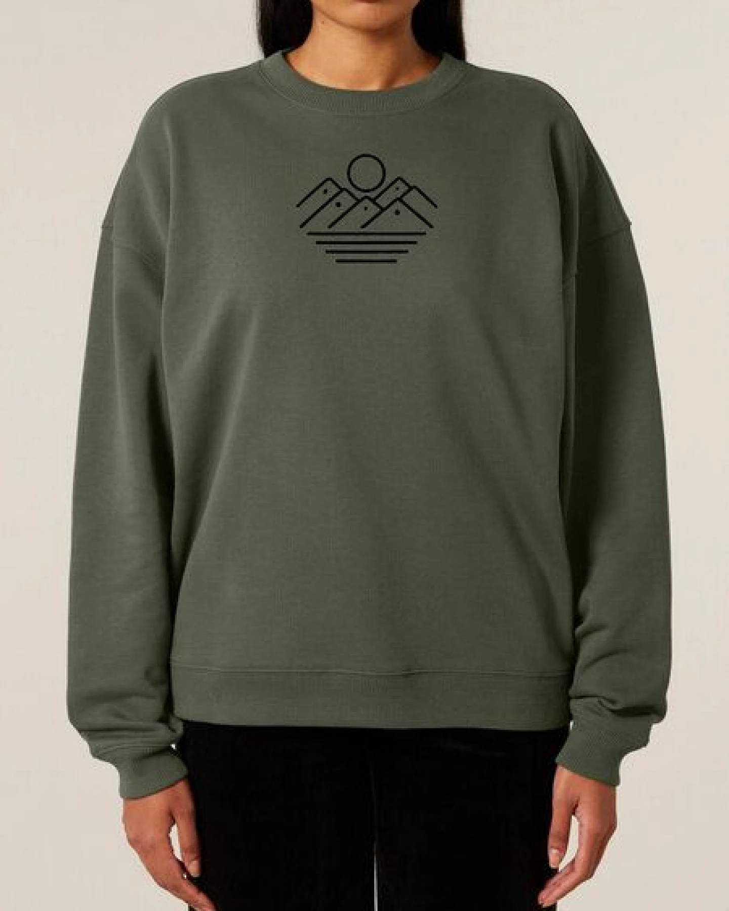 Human Family Bio Unisex oversize Sweatshirt - "Mountain Silhouette" – Ansicht 2