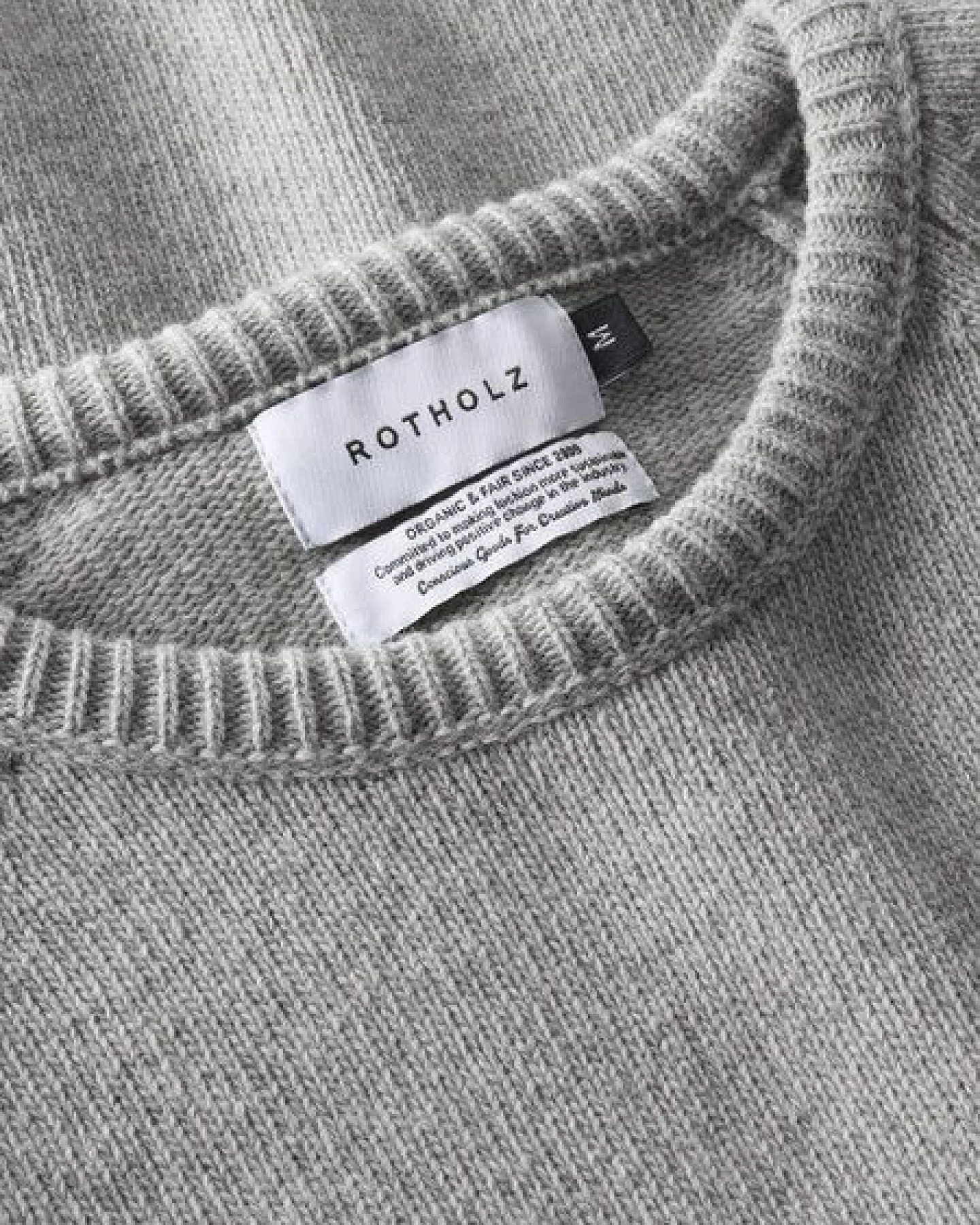 Rotholz Smiling Strickpullover aus recycelter Wolle – Ansicht 2