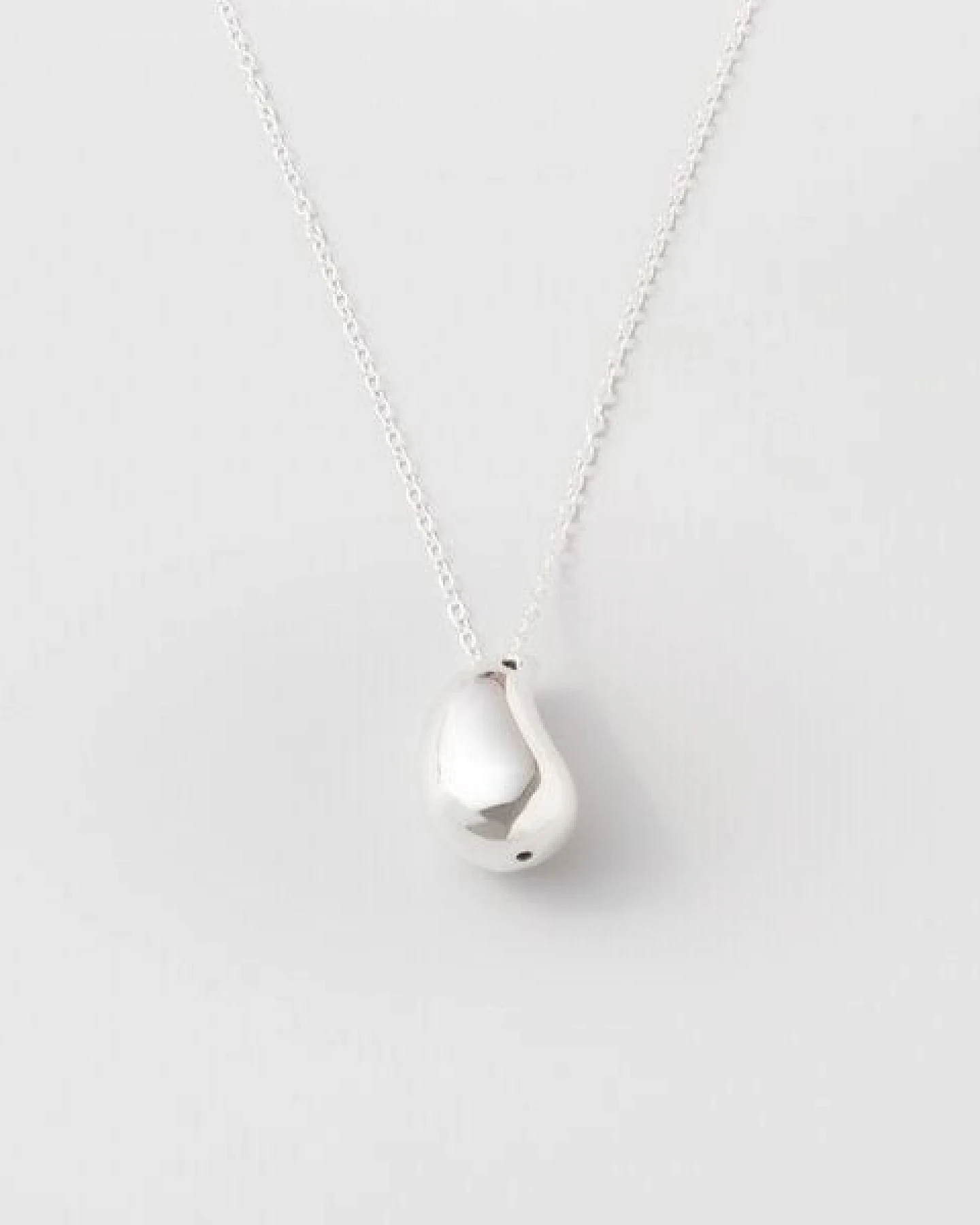fejn jewelry Kette 'big drop' mit großem Tropfenanhänger – Ansicht 3