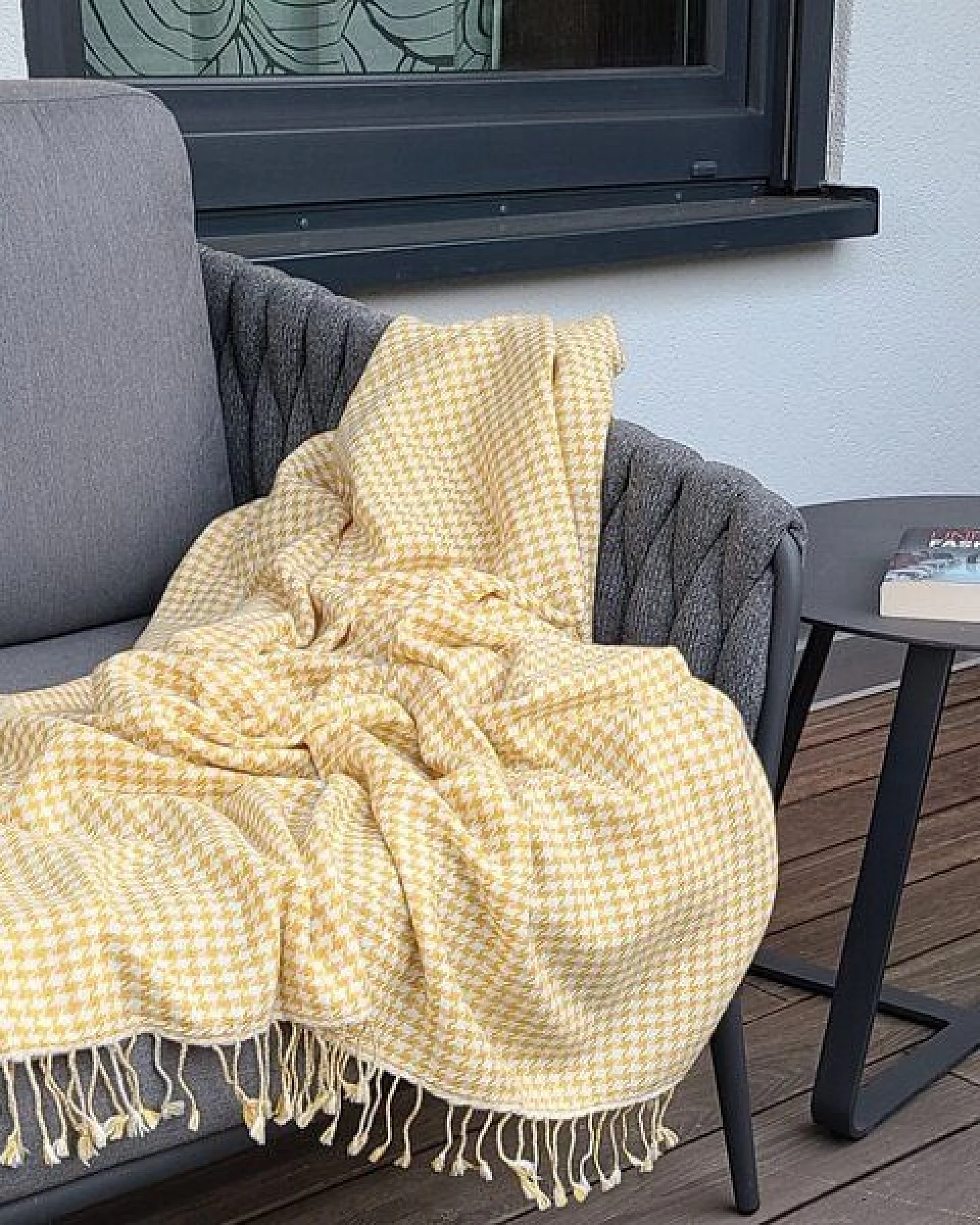 Frida Feeling Decke (100% Wolle) im Hahnentritt Muster – Ansicht 2