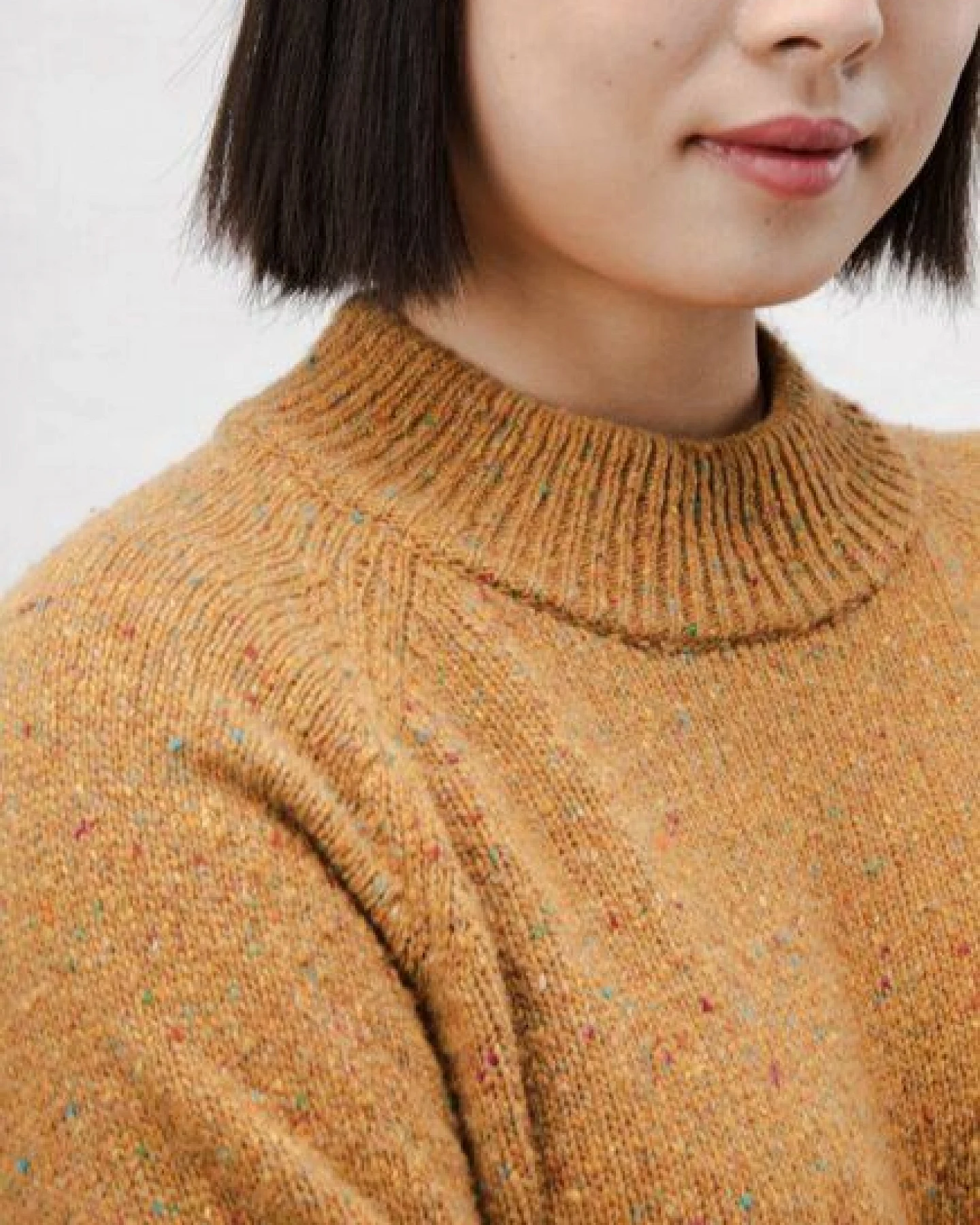 Brava Fabrics Perkins Raglan Wool Sweater Ochre – Ansicht 4