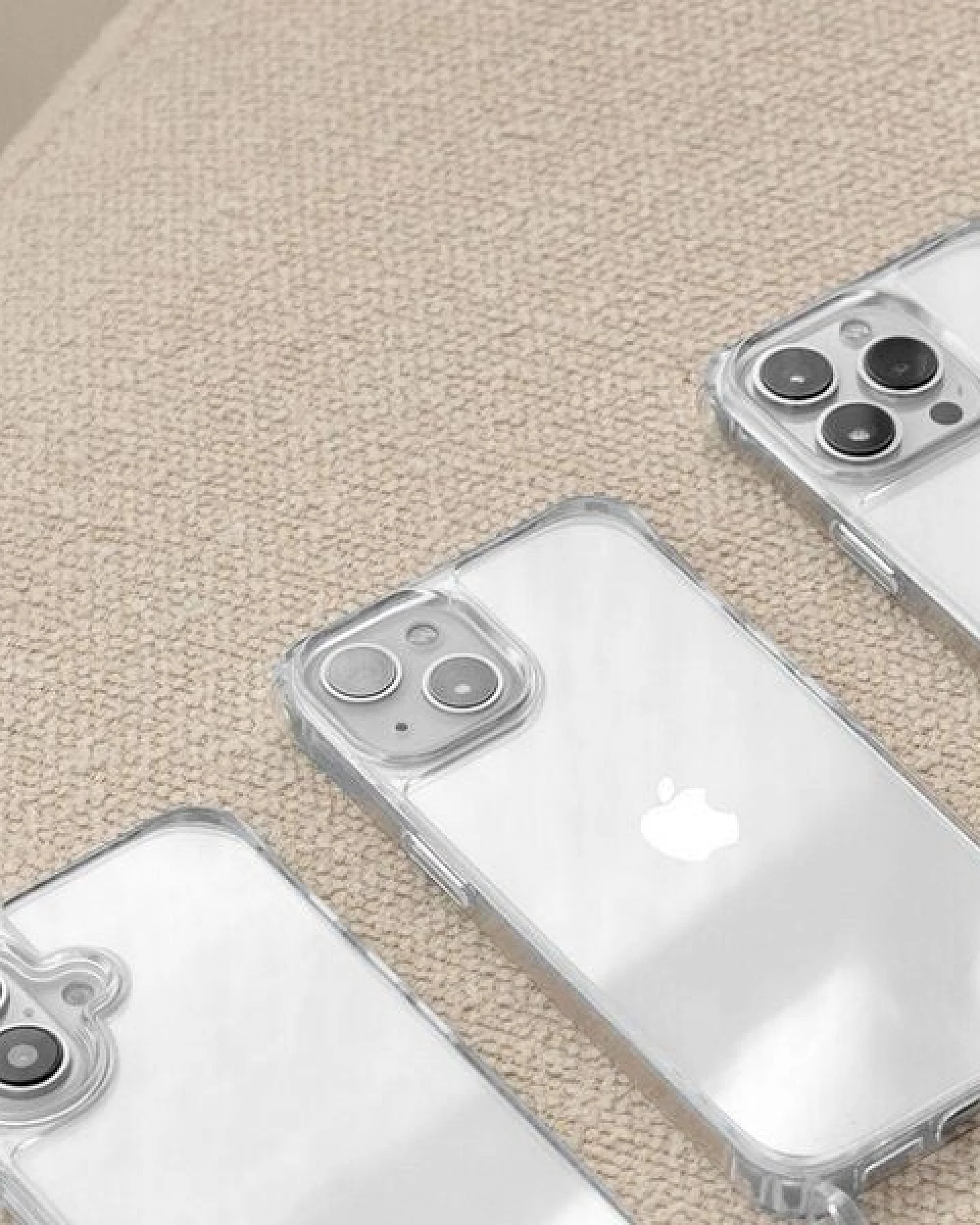 change the label Change Case - Handyhülle für iPhone, Hülle mit Ösen - Transparent Case zum Umhängen ohne Kette – Ansicht 2