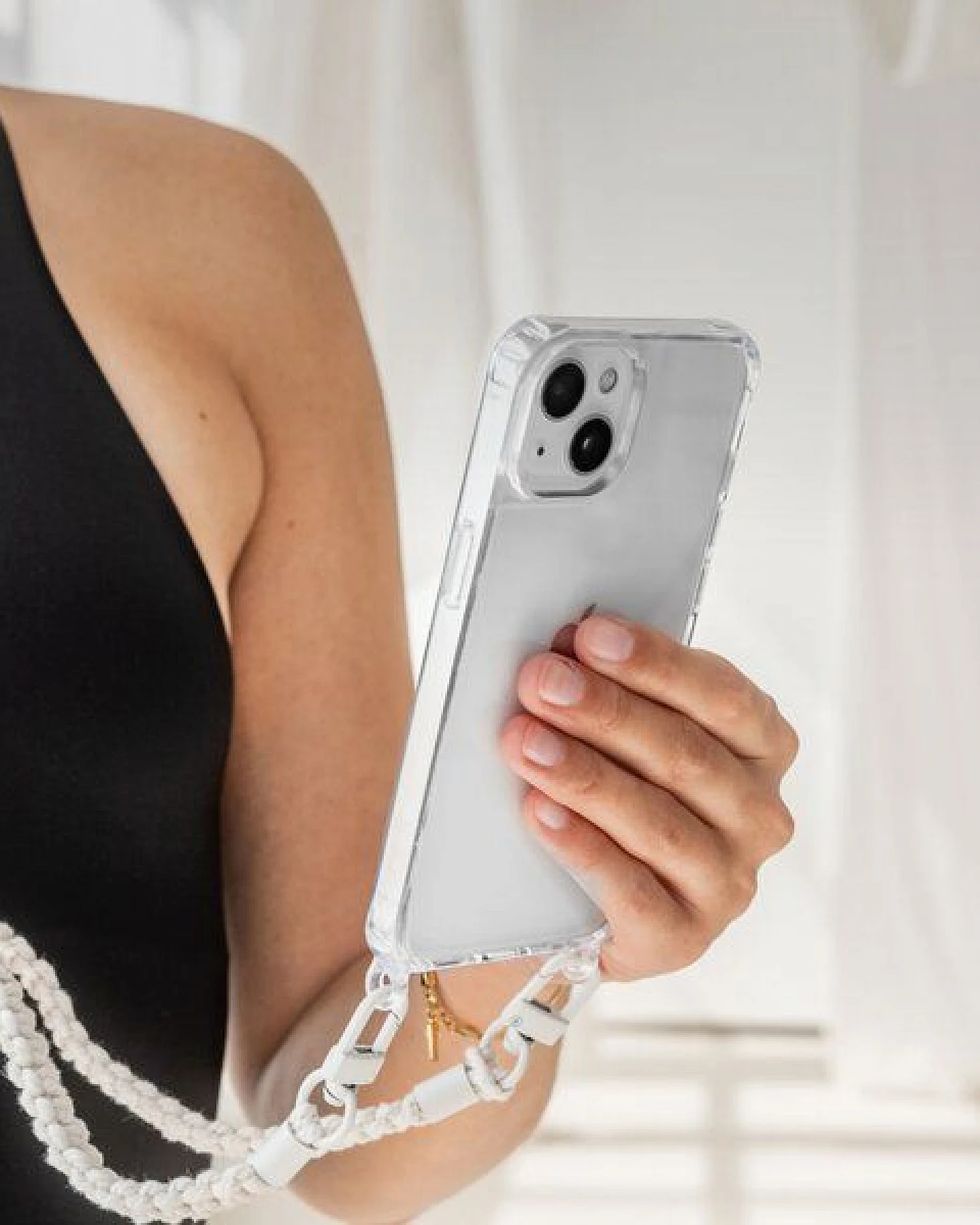 change the label Change Case - Handyhülle für iPhone, Hülle mit Ösen - Transparent Case zum Umhängen ohne Kette – Ansicht 3