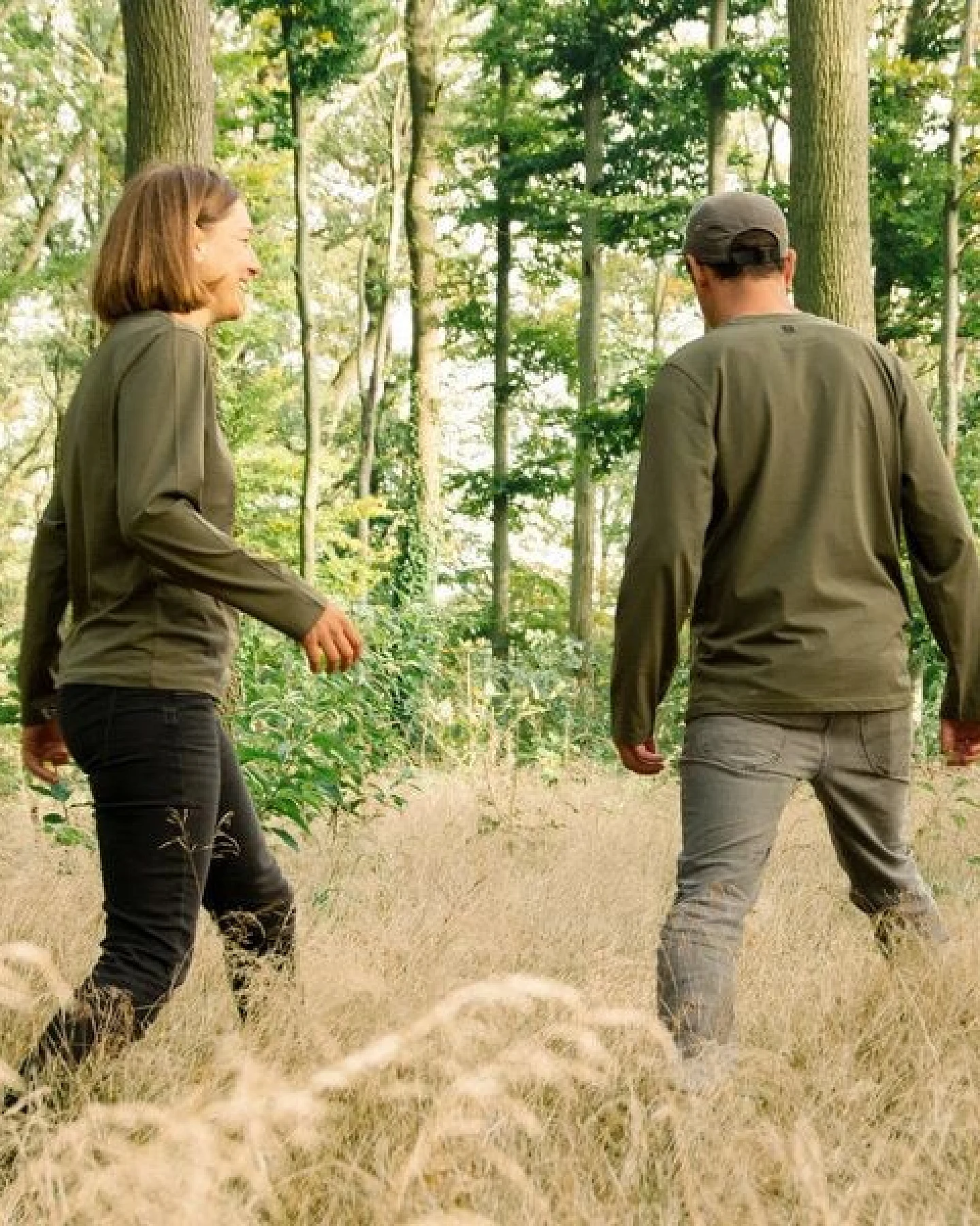 Cmig Erle mit Elster Langarmshirt unisex in khaki – Ansicht 4