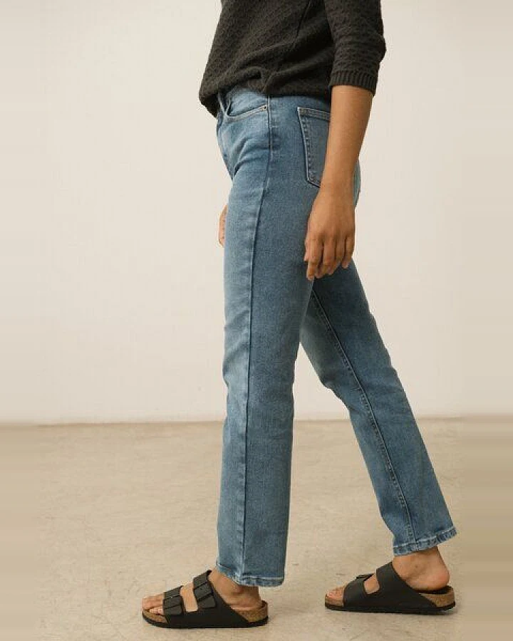 TIRALAHILACHA Gueda Momfit Denim Trousers washed blue