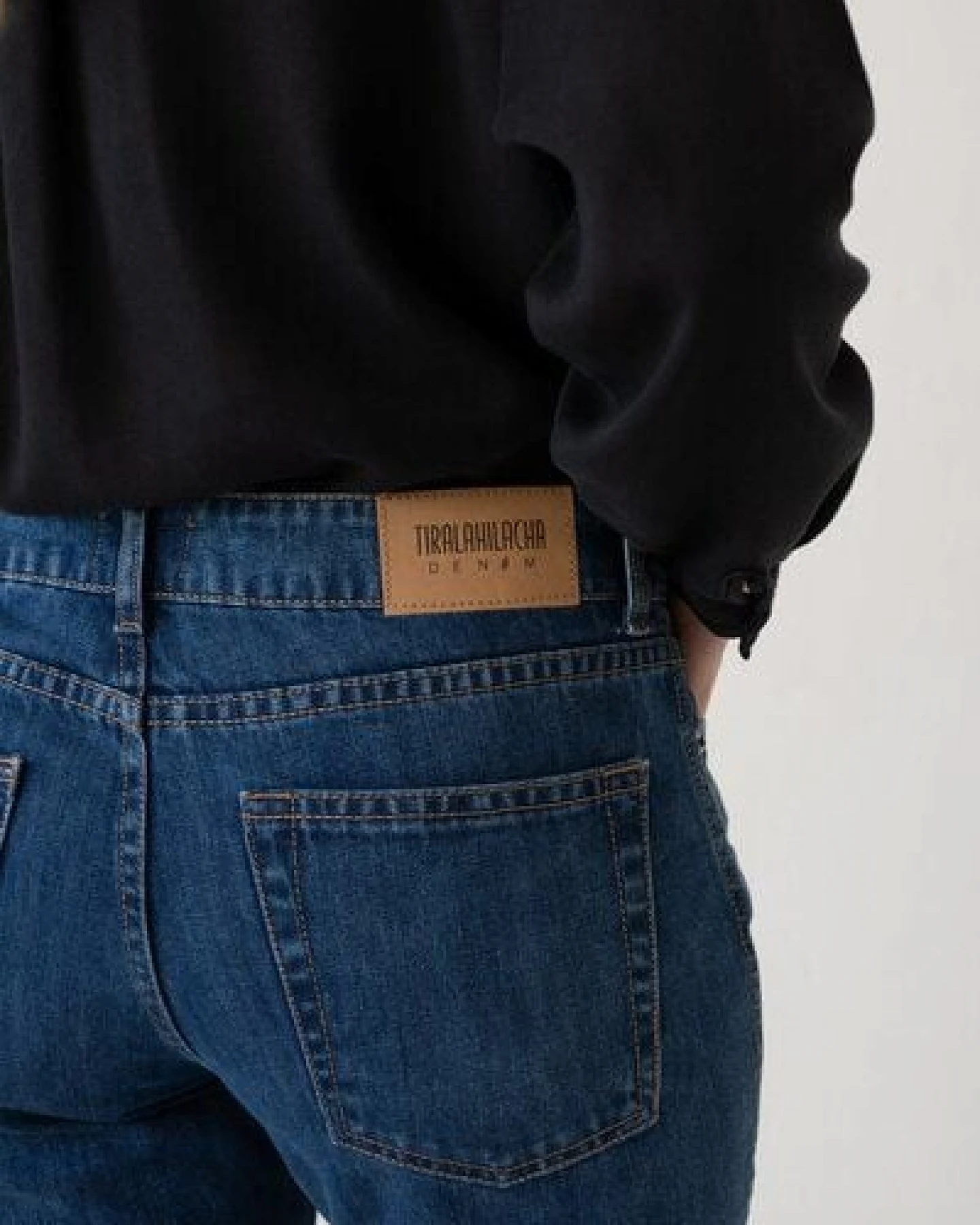 TIRALAHILACHA Heven Denim Light in Blue – Ansicht 3