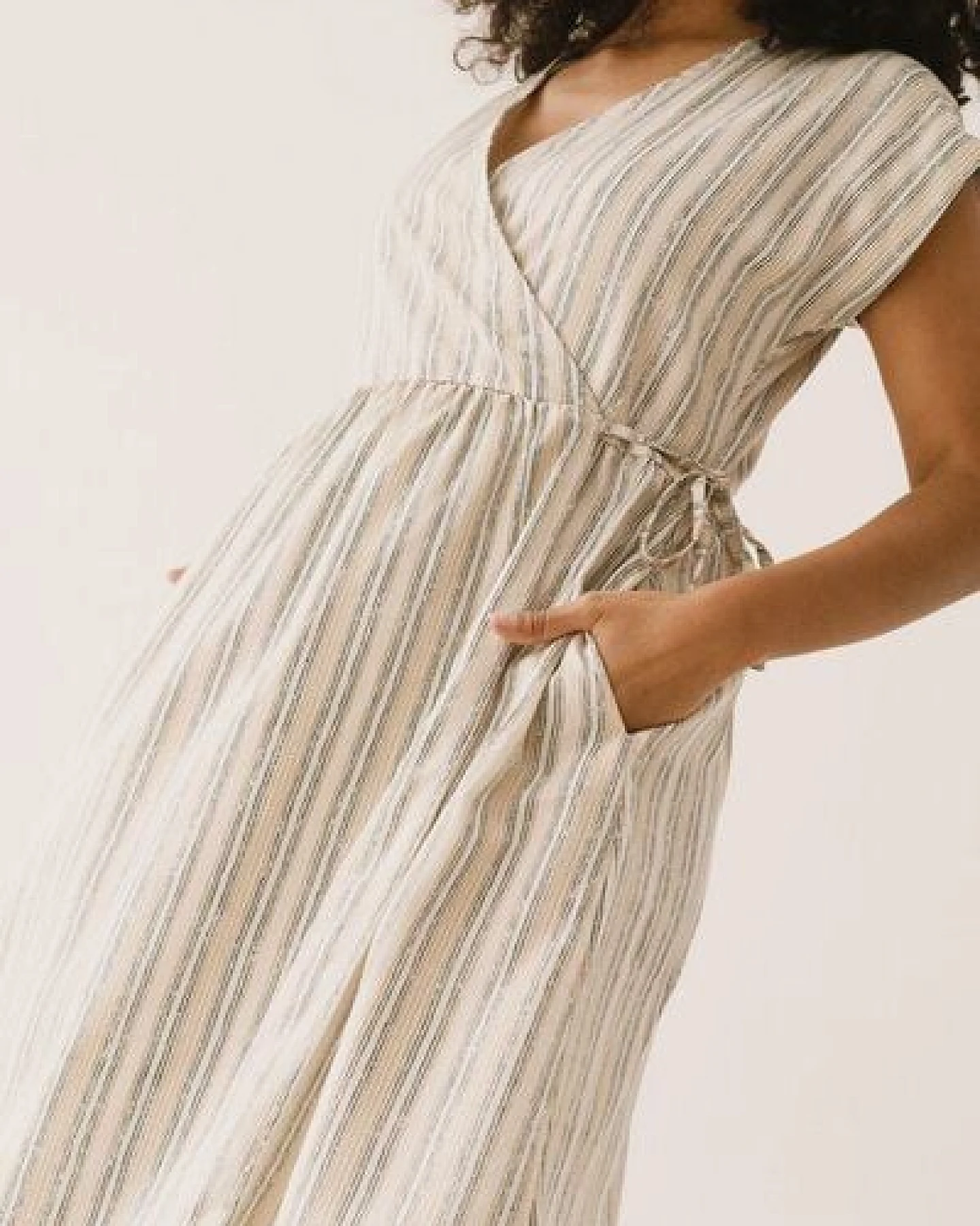 TIRALAHILACHA Hira Tencel wrap midi dress – Ansicht 3