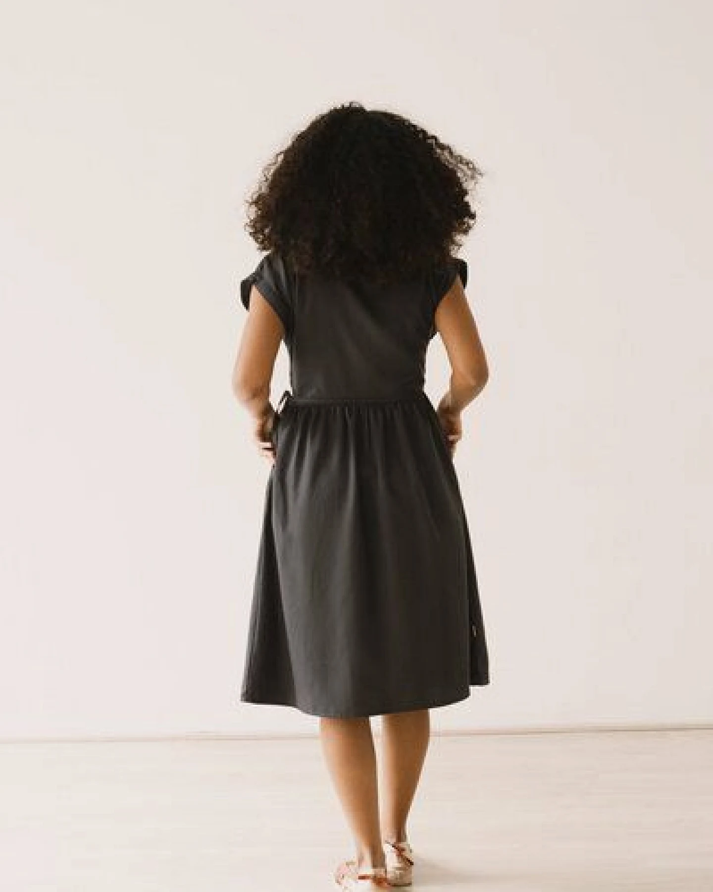 TIRALAHILACHA Hira Tencel wrap midi dress – Ansicht 2