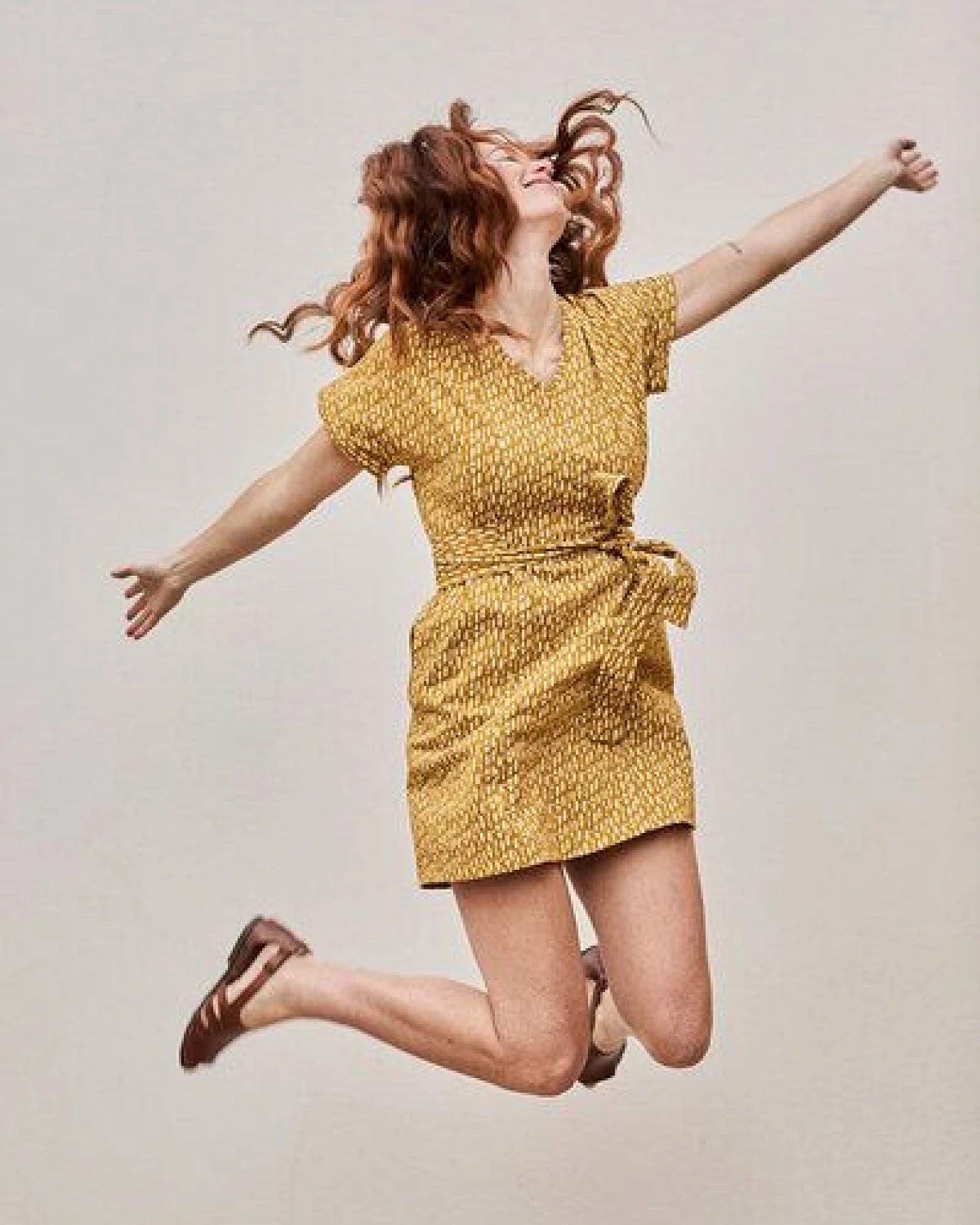 TIRALAHILACHA Frida Dress – Ansicht 4
