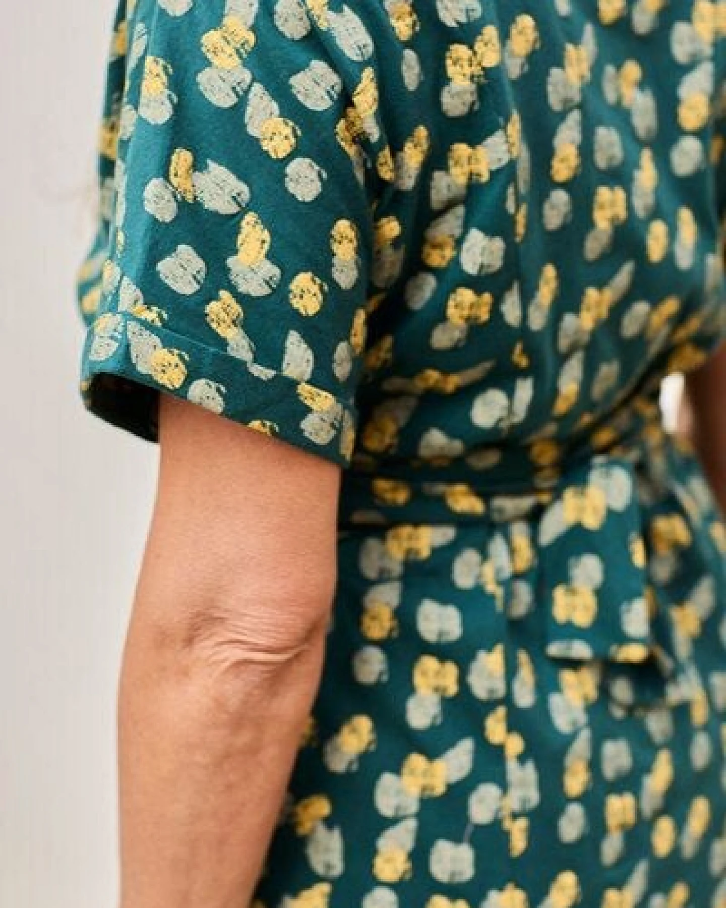 TIRALAHILACHA Frida Dress – Ansicht 4