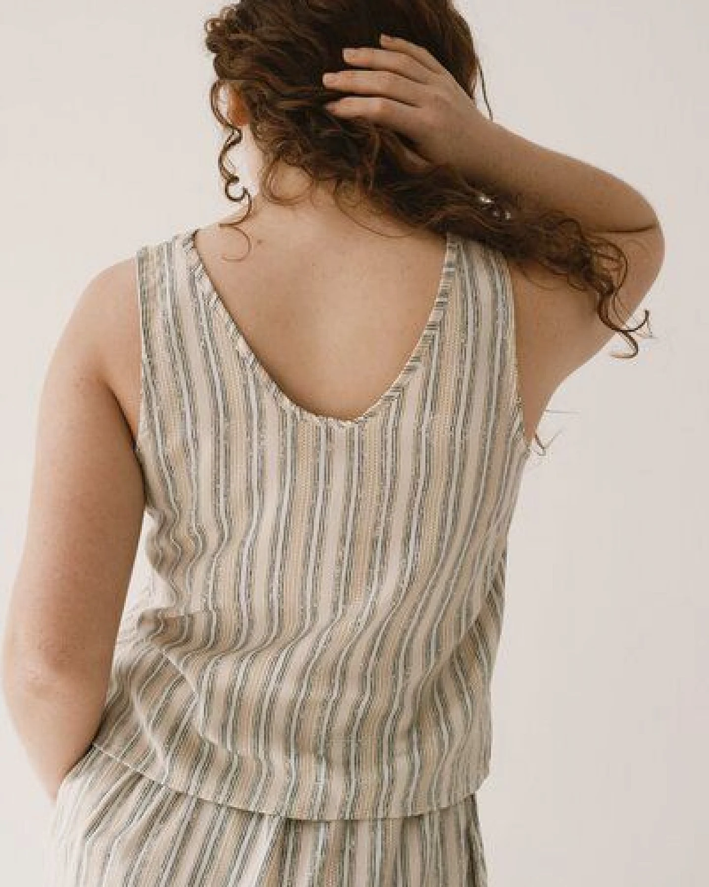 TIRALAHILACHA Holly Tencel strap top trace print – Ansicht 2