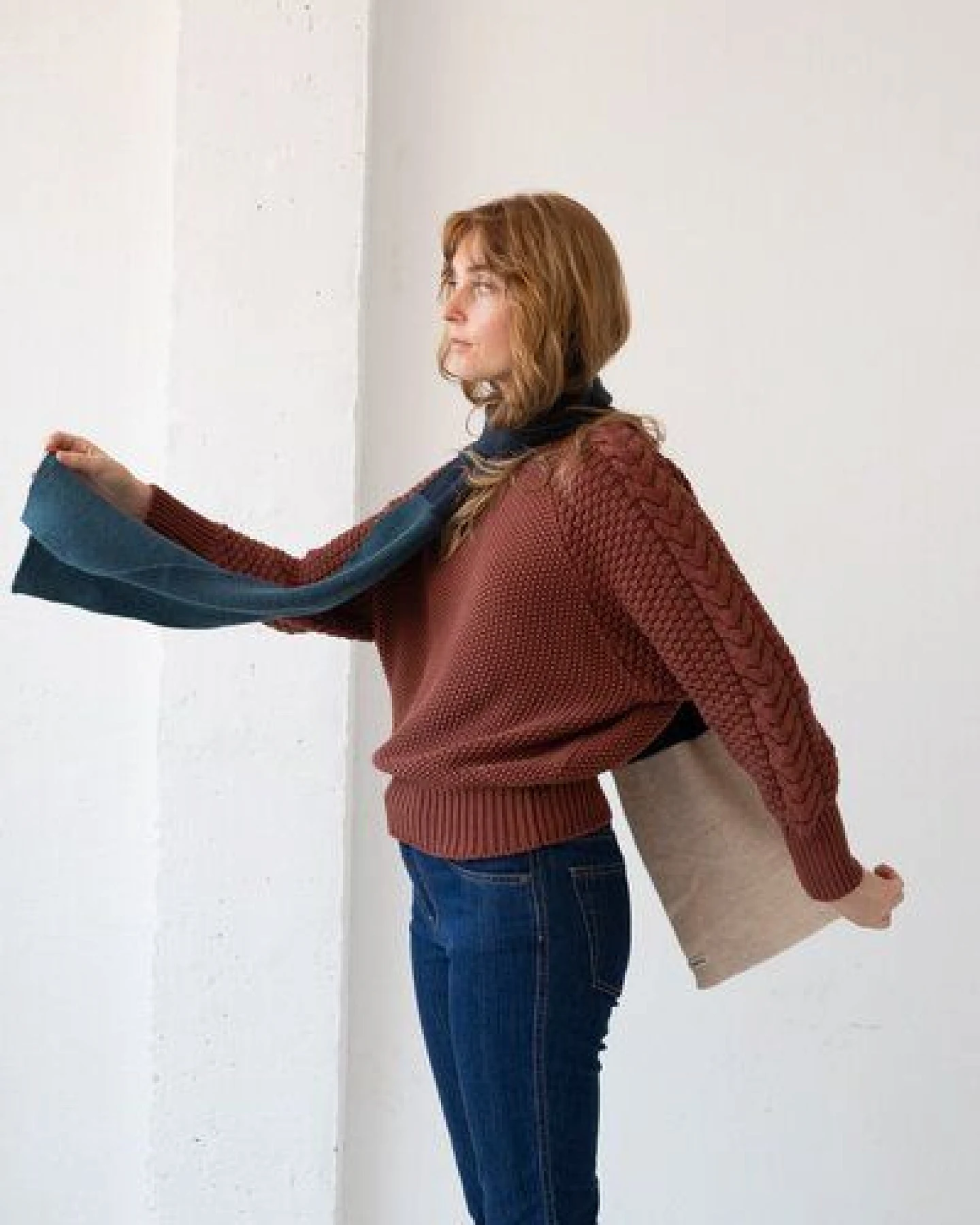 TIRALAHILACHA Tayo chunky wool scarf in three-tone – Ansicht 3