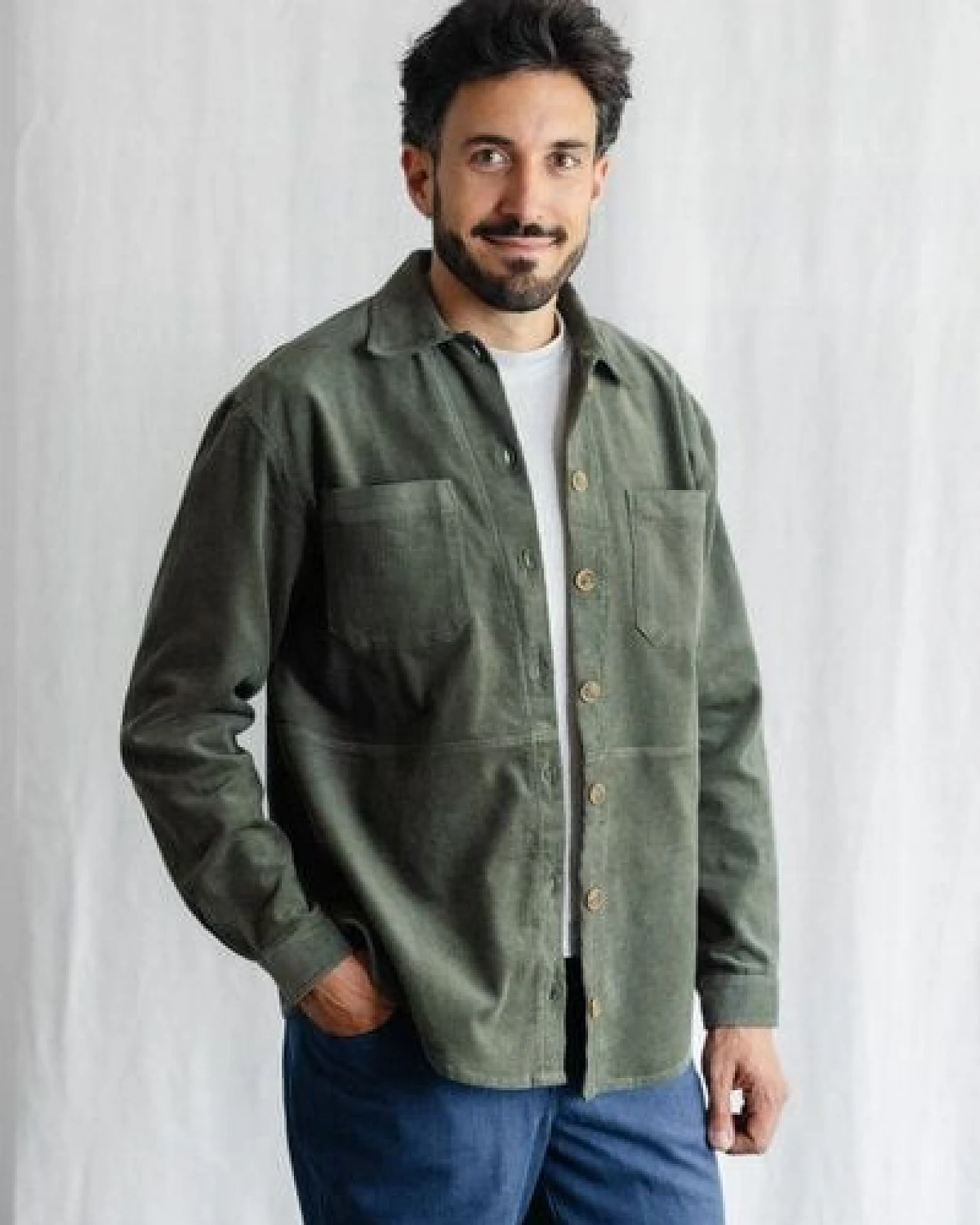 Jyoti - Fair Works Bio-Baumwollcord Shacket Kalagi – Ansicht 4