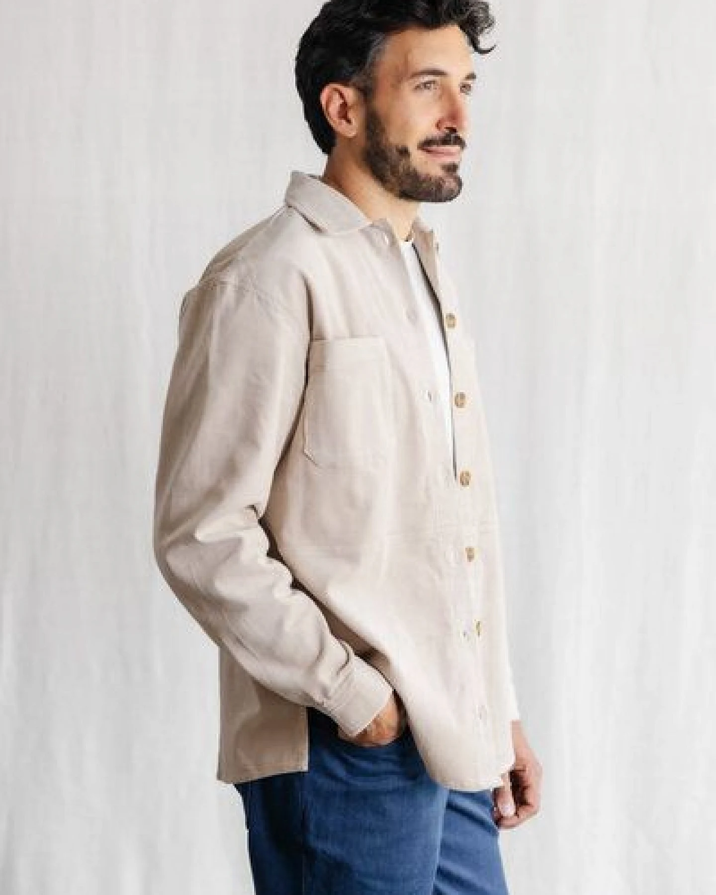 Jyoti - Fair Works Bio-Baumwollcord Shacket Kalagi – Ansicht 3