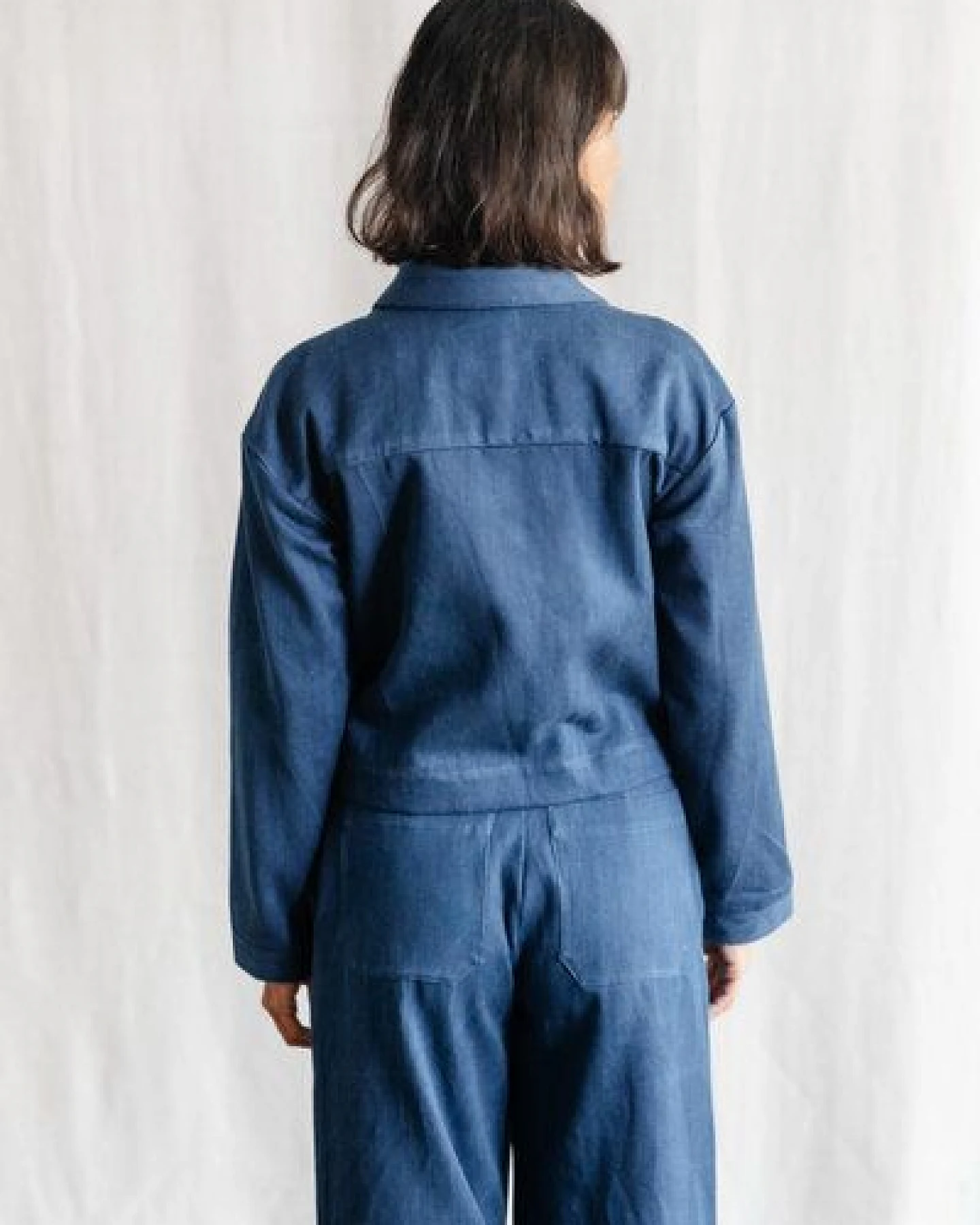 Jyoti - Fair Works Bio-Baumwolldenim Shacket Mayur – Ansicht 2