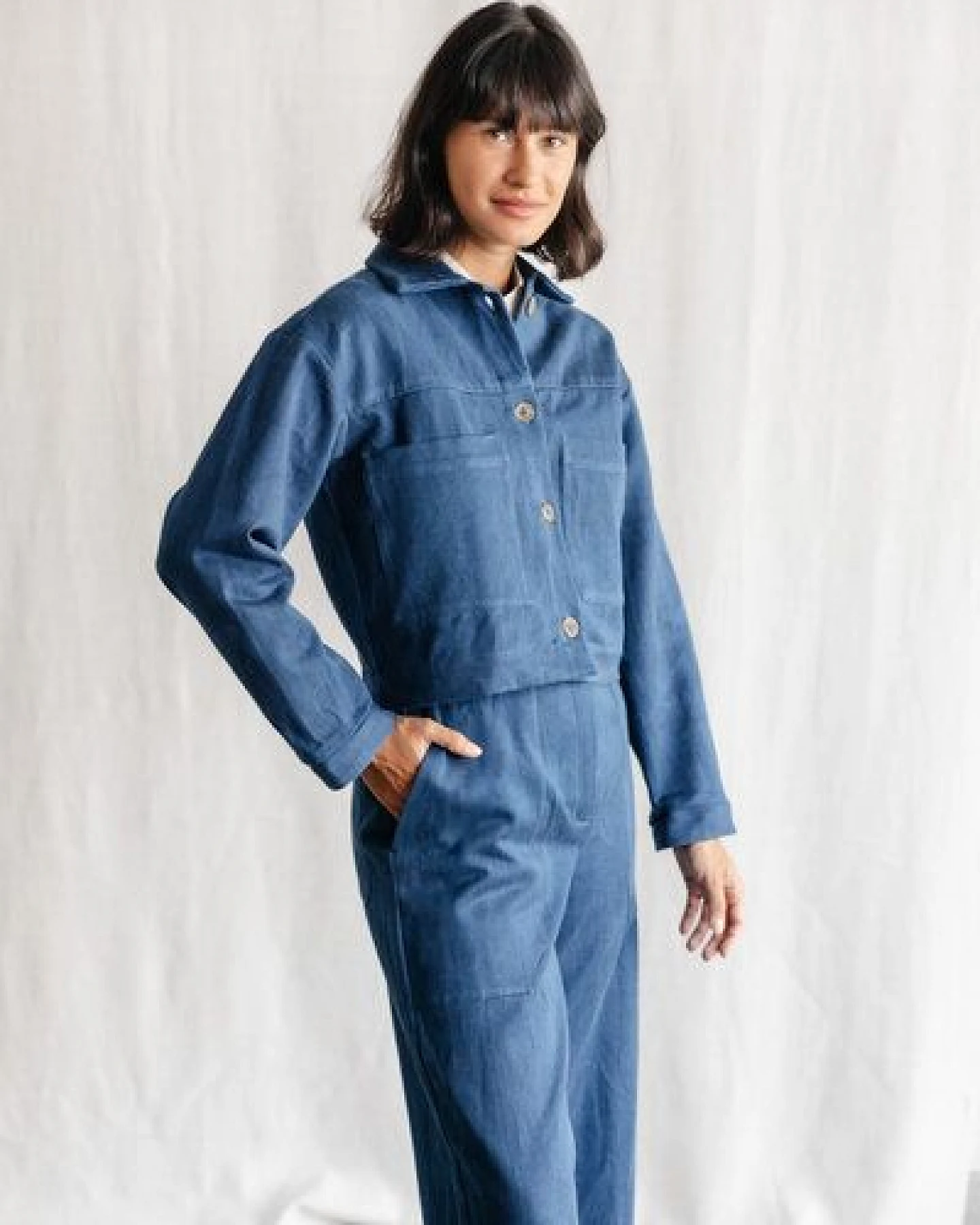 Jyoti - Fair Works Bio-Baumwolldenim Shacket Mayur – Ansicht 4