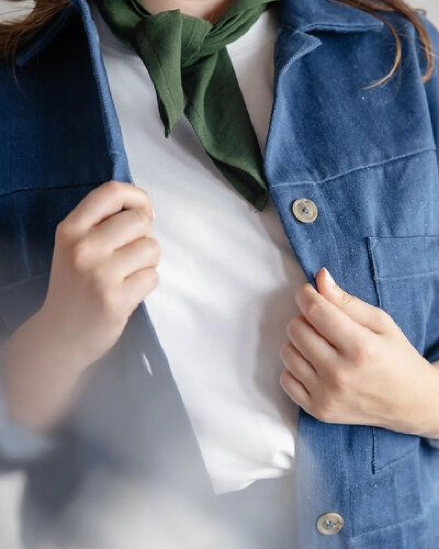 Jyoti - Fair Works Bio-Baumwolldenim Shacket Mayur – Ansicht 3