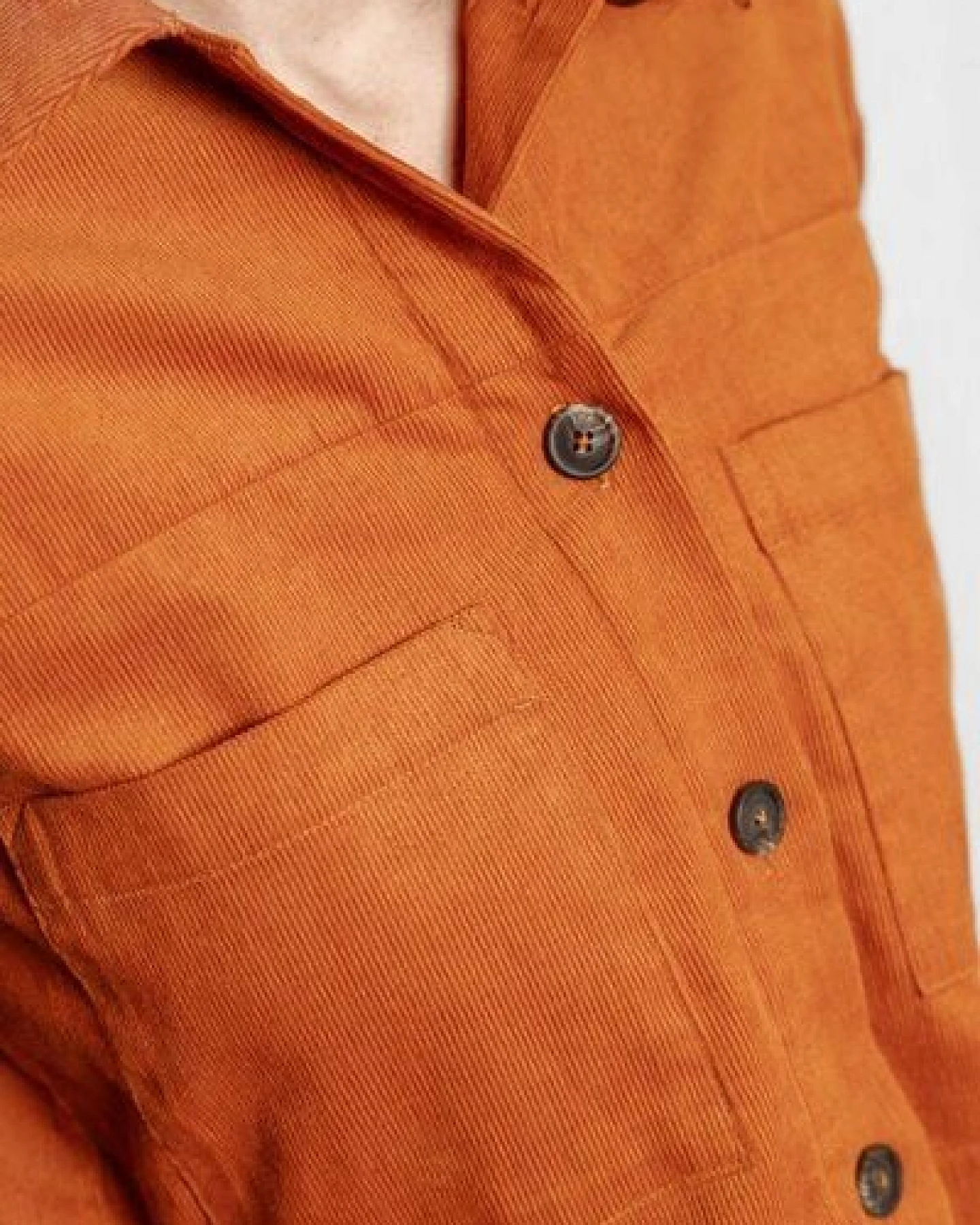 Jyoti - Fair Works Bio-Baumwollcord Shacket Mayur – Ansicht 2