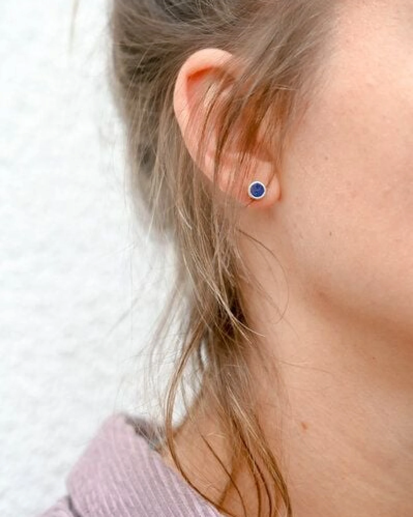 pakilia Ohrstecker "Redondo Lapislázuli" – Ansicht 2