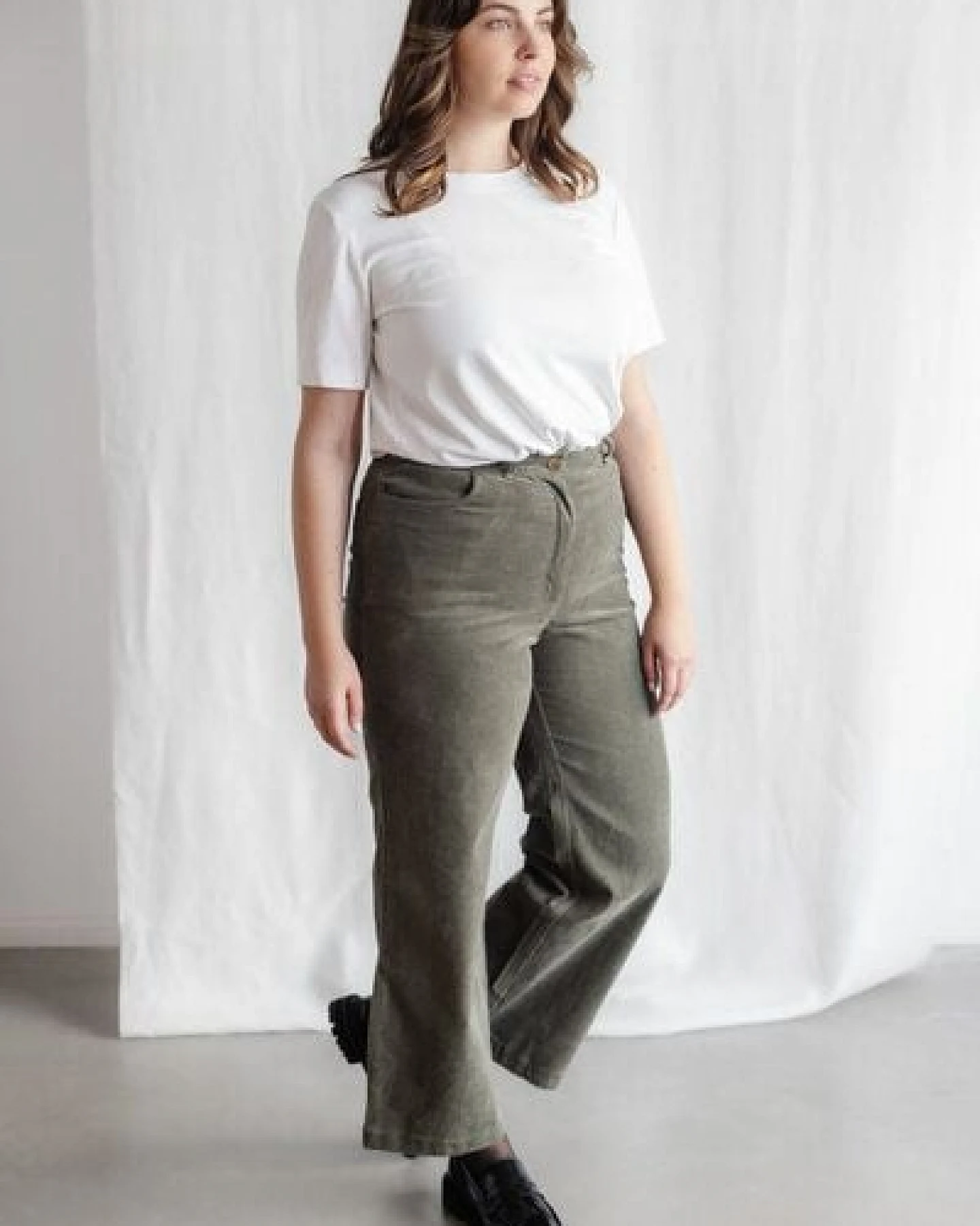 Jyoti - Fair Works Bio-Baumwollcord Hose Tushar – Ansicht 4