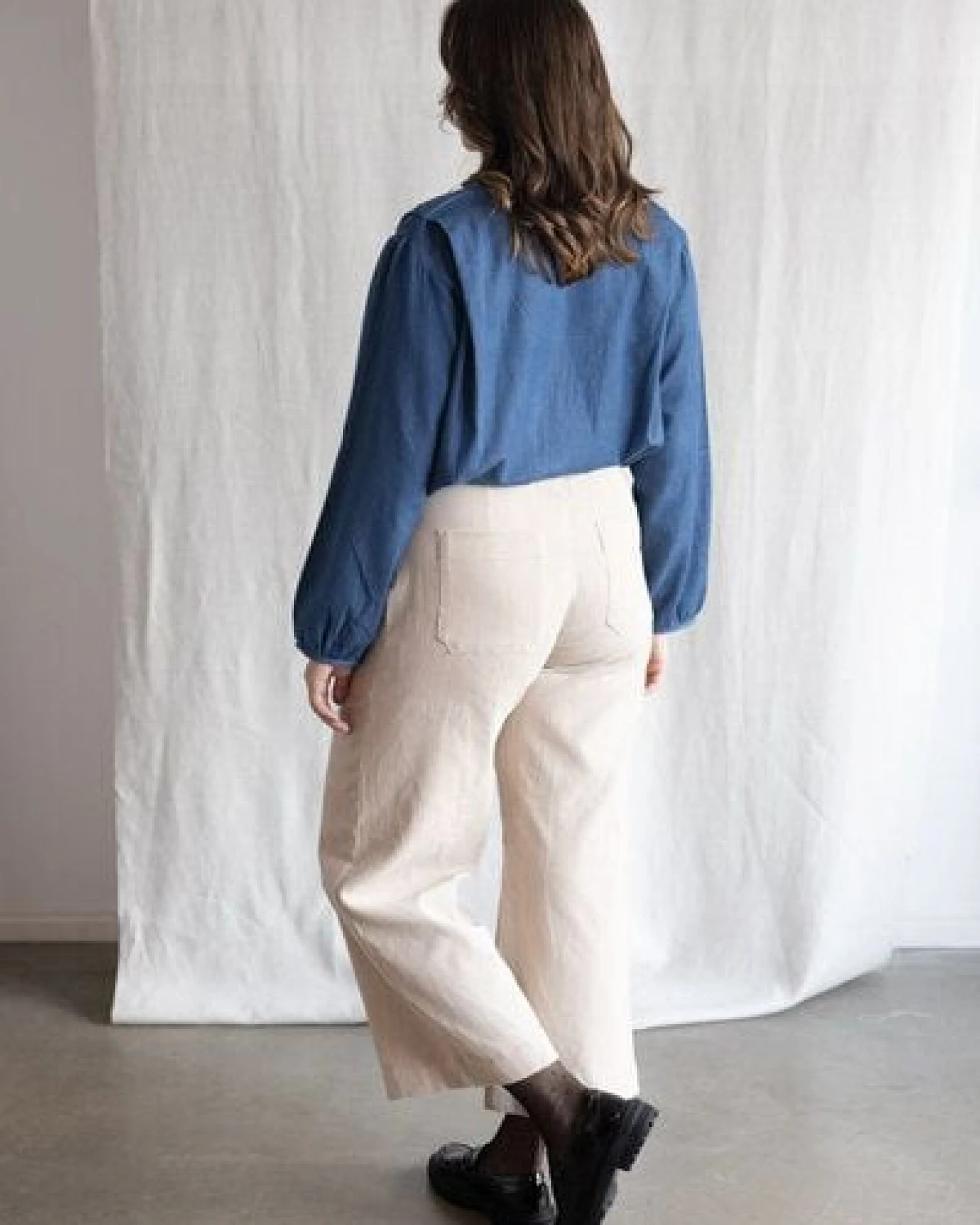 Jyoti - Fair Works Bio-Baumwollcord Hose Damini – Ansicht 4