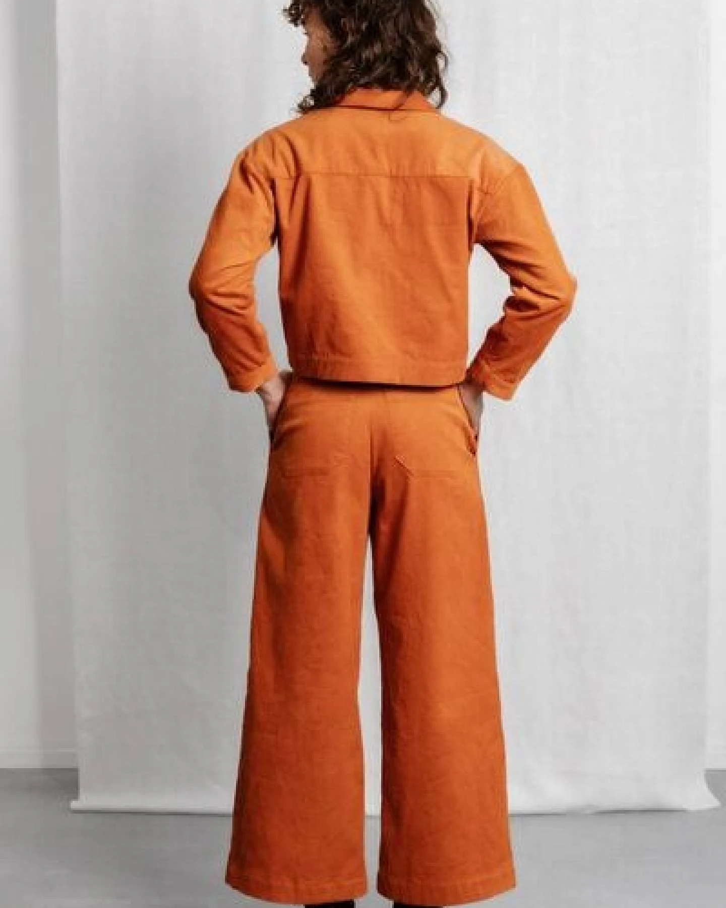 Jyoti - Fair Works Bio-Baumwollcord Hose Damini – Ansicht 4