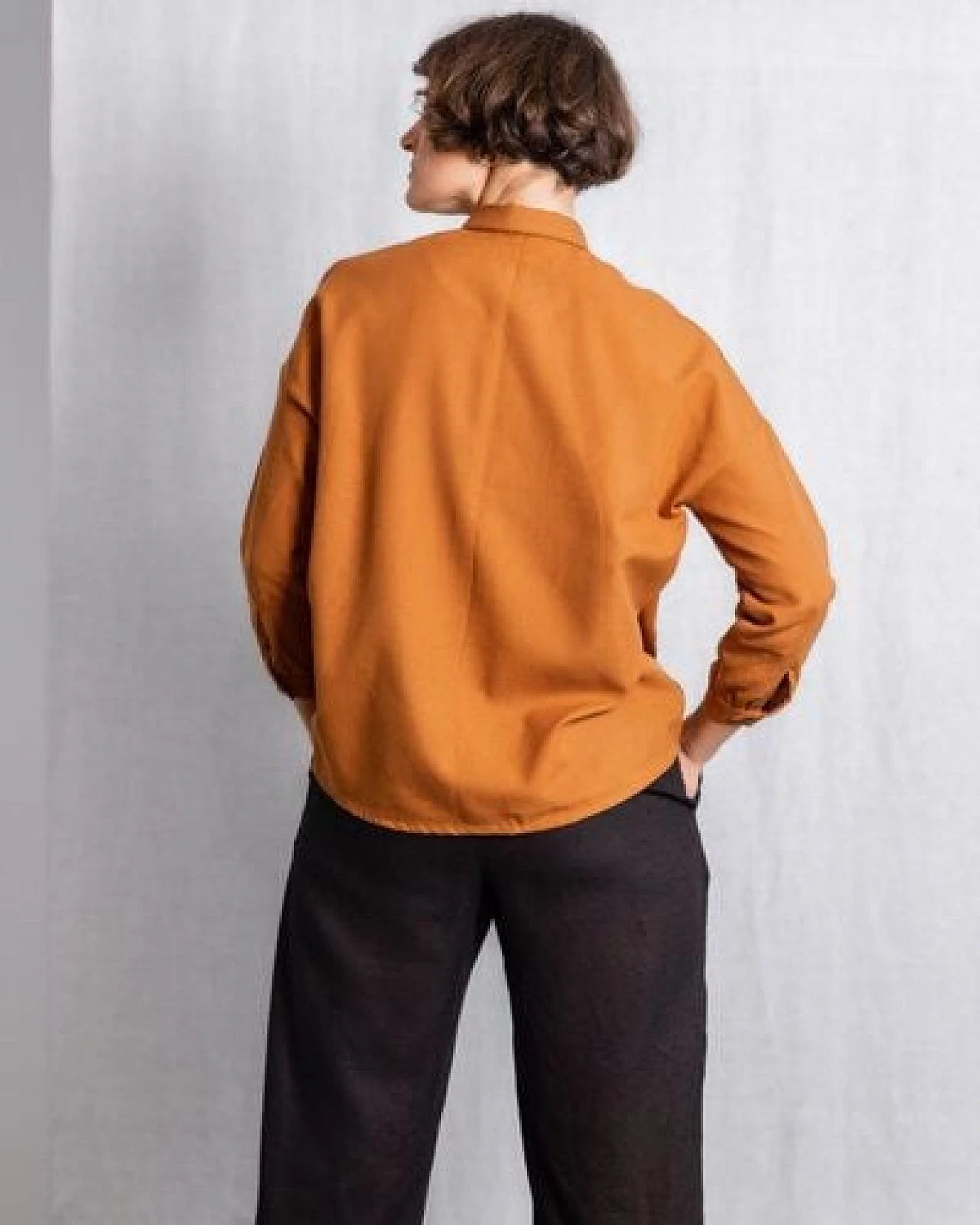 Jyoti - Fair Works Baumwoll Bluse Mayank Haselnuss – Ansicht 4