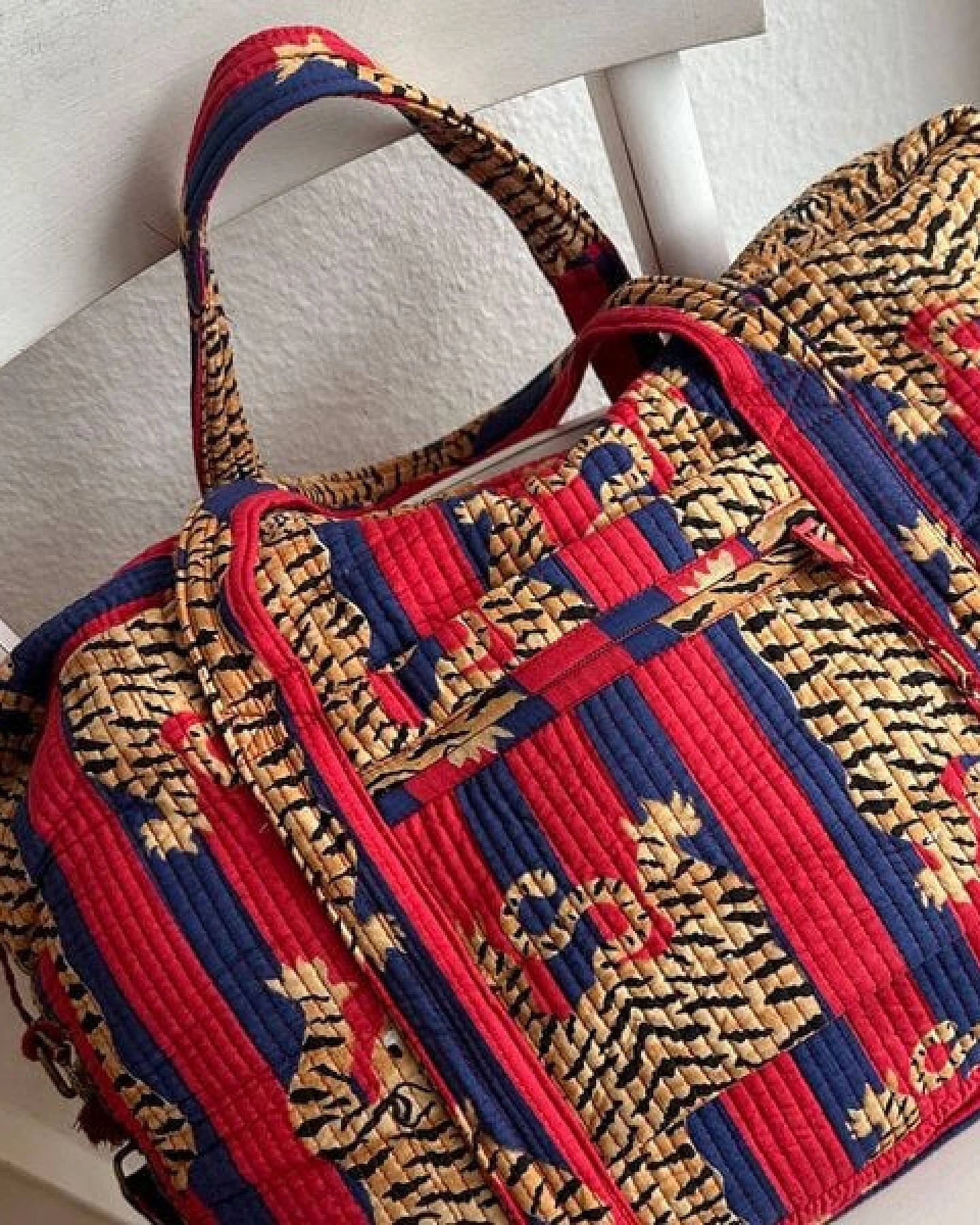 KIKOONI handgefertigte große Reisetasche " TRAVELER BAG " – Ansicht 4