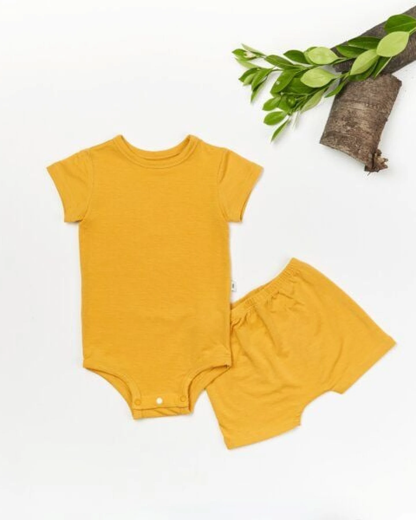 tetoi-vienna TENCEL kurzarm Body und kurze Hose Baby Set "Waldbad" – Ansicht 3
