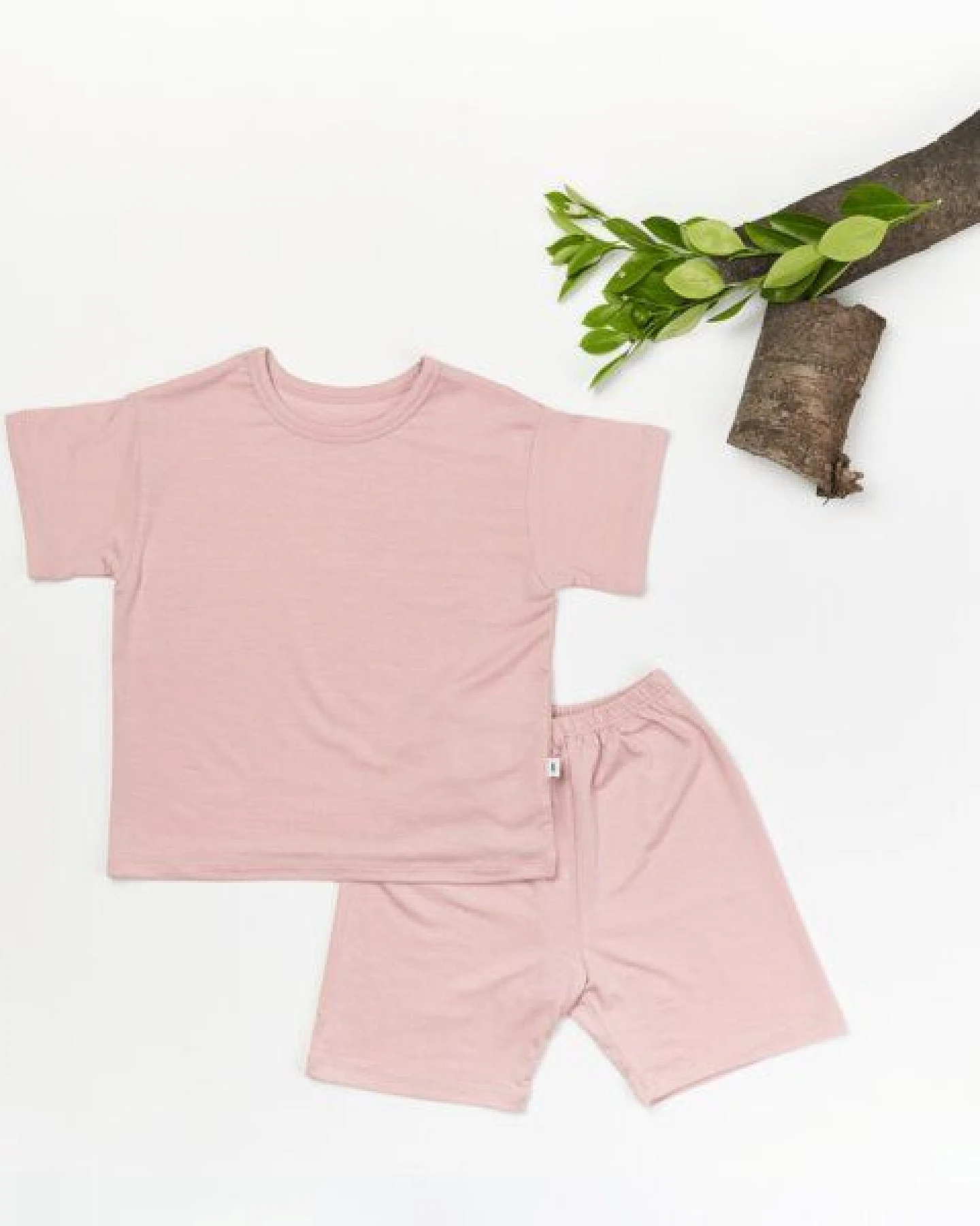 tetoi-vienna TENCEL kurzarm T-Shirt und kurze Hose Kinder Set "Waldbad" – Ansicht 3