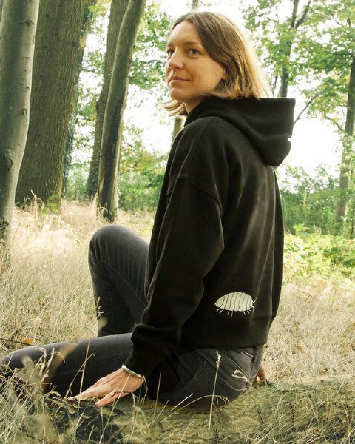 Cmig Damen Hoodie Assel in schwarz – Ansicht 4