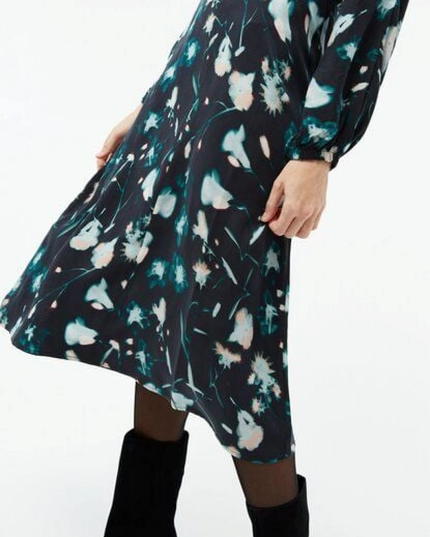Givn Berlin Midi Kleid GBANISSA aus Cupro (Bemberg) – Ansicht 3