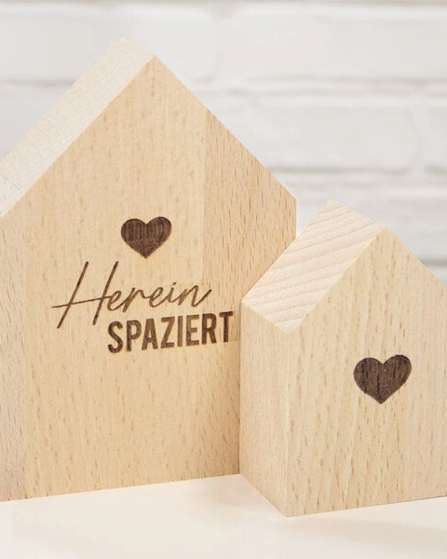 Bow & Hummingbird Großes Deko-Holzhäuschen Hereinspaziert – Ansicht 2