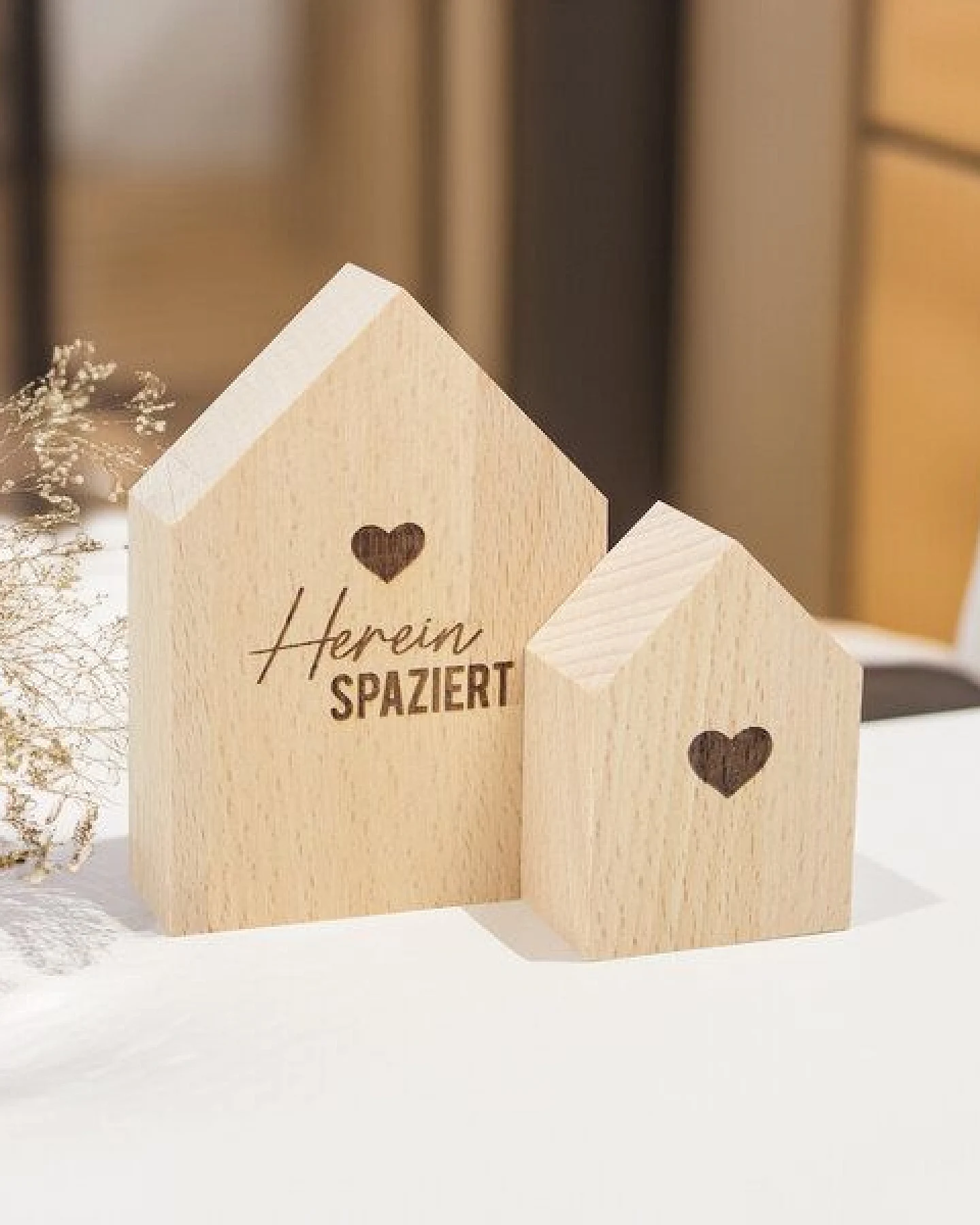 Bow & Hummingbird Großes Deko-Holzhäuschen Hereinspaziert – Ansicht 4