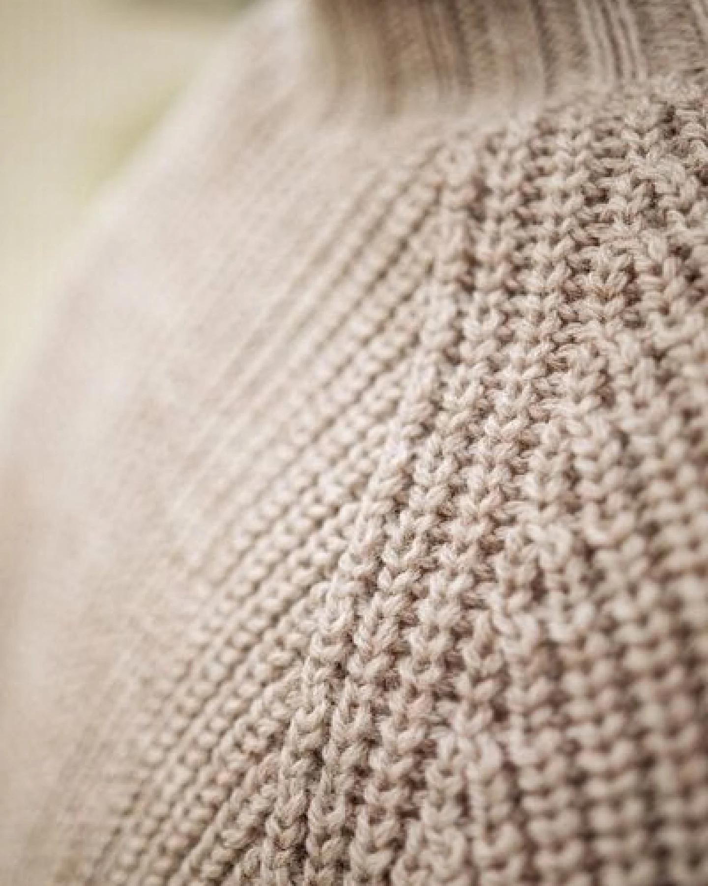 NORDKAP – Grobstrick Rollkragenpullover (Herren) aus 100% Merinowolle (RWS) von SALZWASSER – Ansicht 4