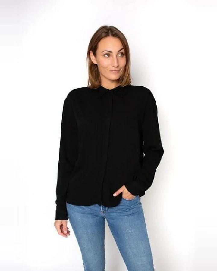 Zerum Bluse Modell: Simone aus EcoVero Viskose