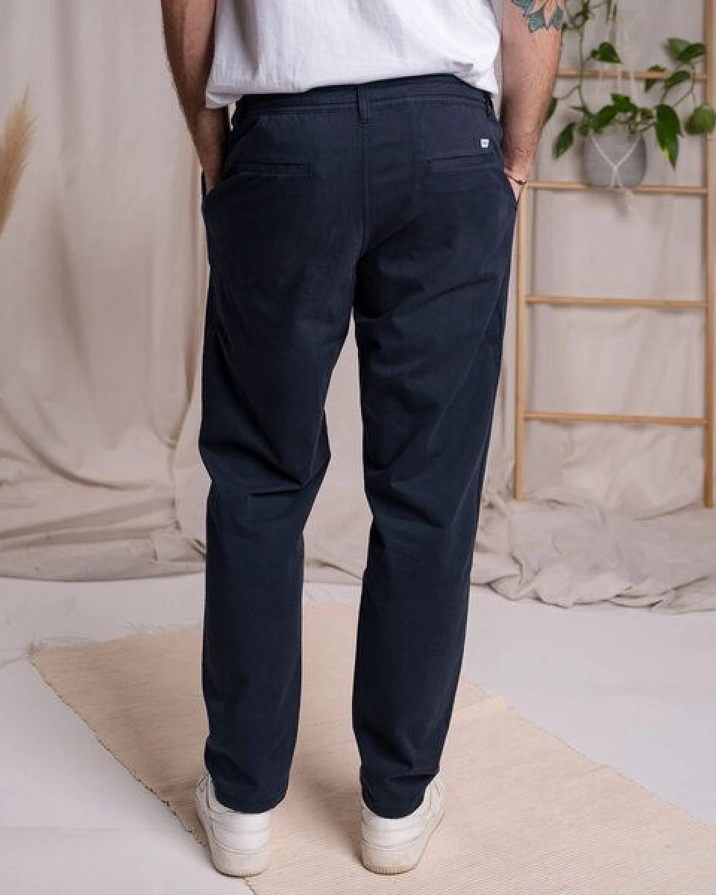 Vresh Clothing Vabiolo - Chino aus Biobaumwoll-Mix – Ansicht 2