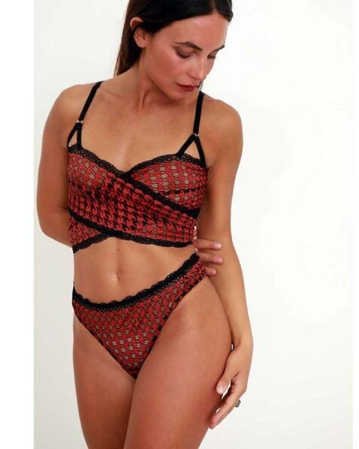 Anekdot Dharma Red Bralette