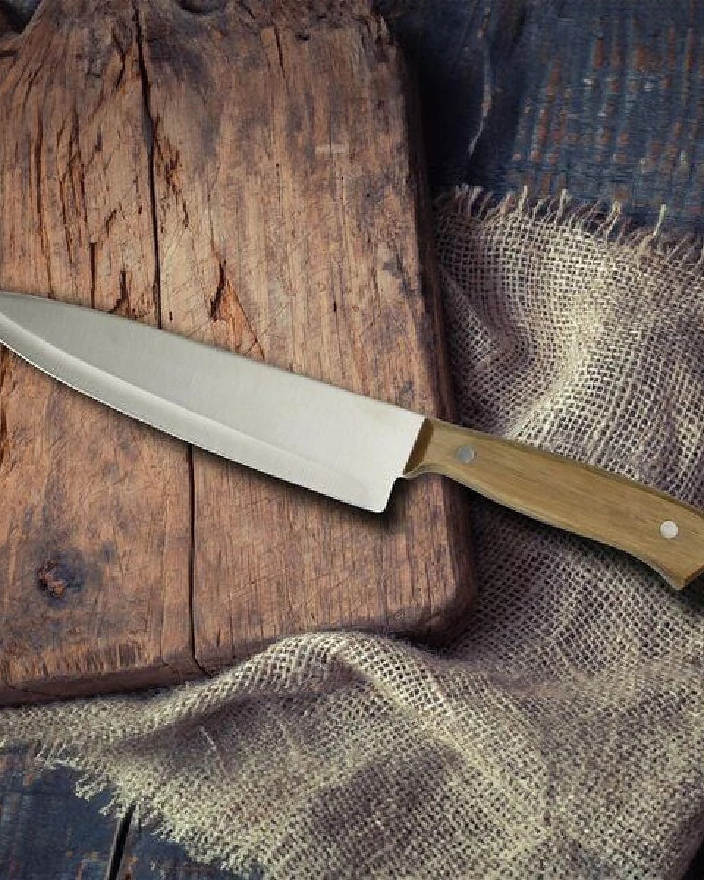 elasto Chefmesser -Küchenmesser aus Akazienholz mit scharfer Edelstahlklinge – Ansicht 2