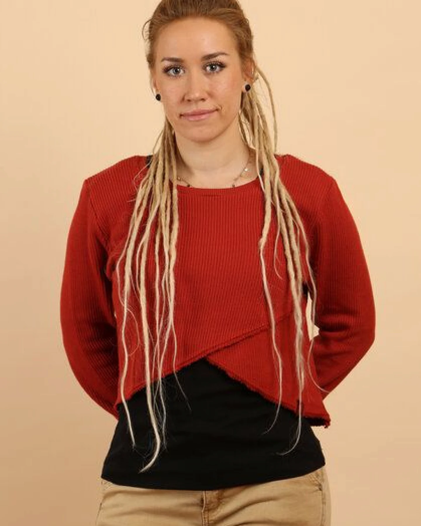 Die rote Zora Strick Kurzsweater – Ansicht 4