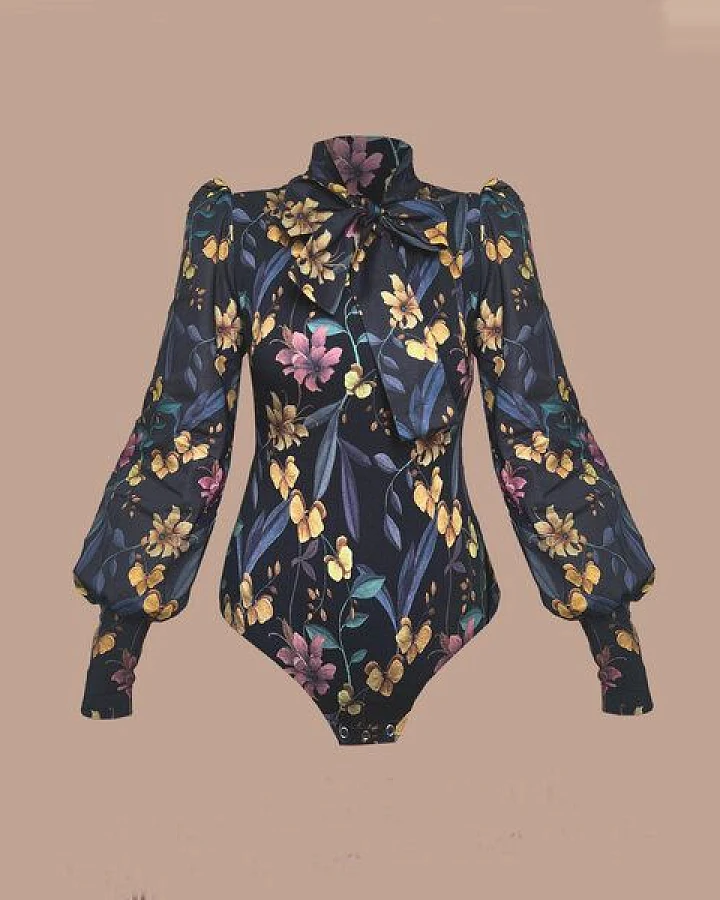 Atelier SNOW Eleganter Body mit Schleifenkragen und Puffärmeln