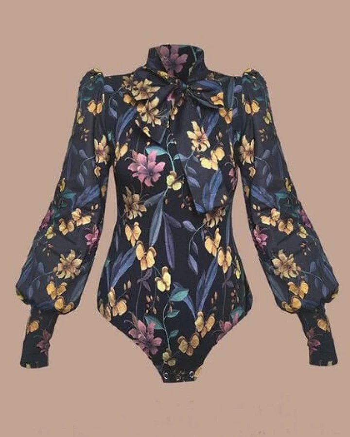 Atelier SNOW Eleganter Body mit Schleifenkragen und Puffärmeln
