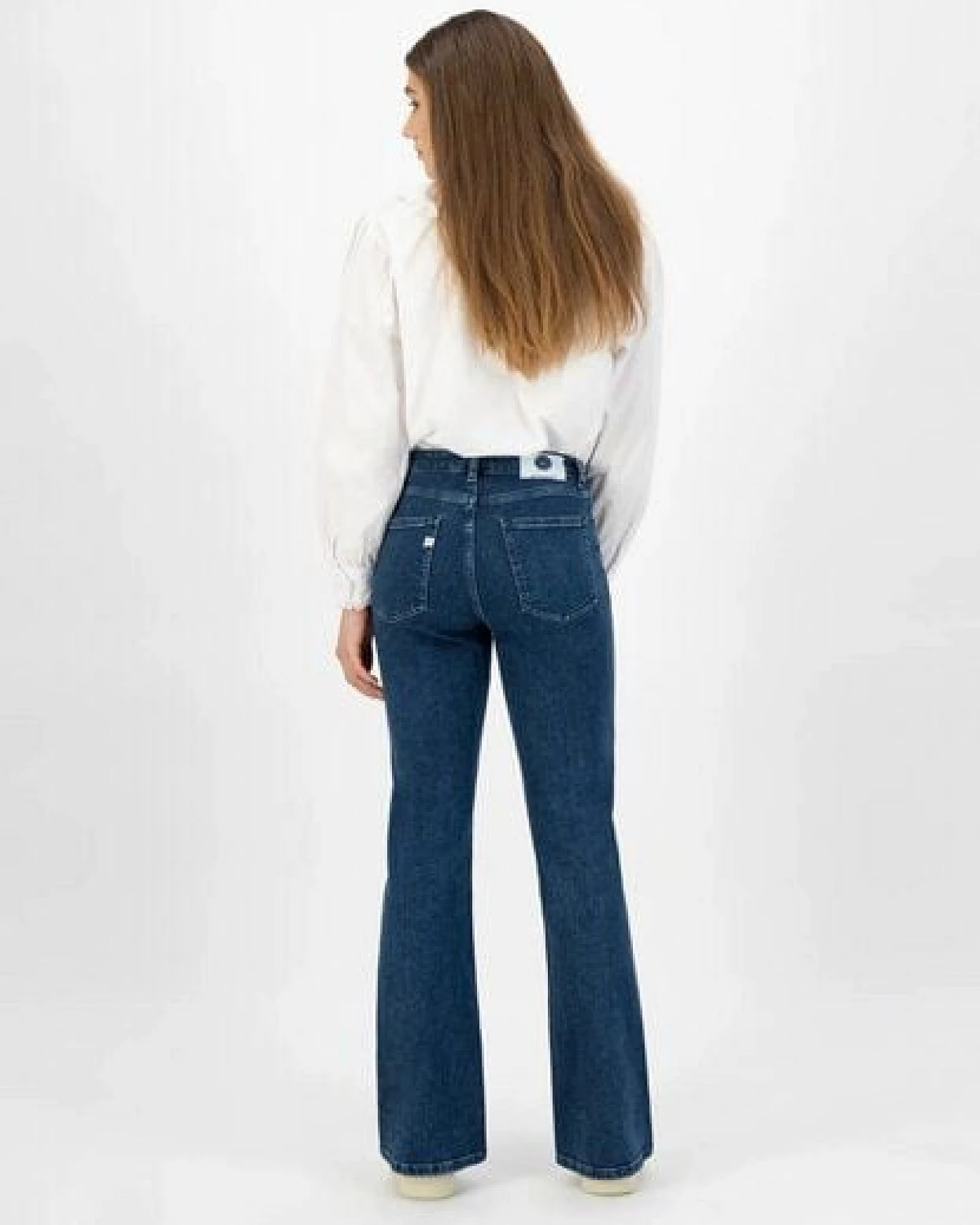 Mud Jeans Isy Flared – Ansicht 3