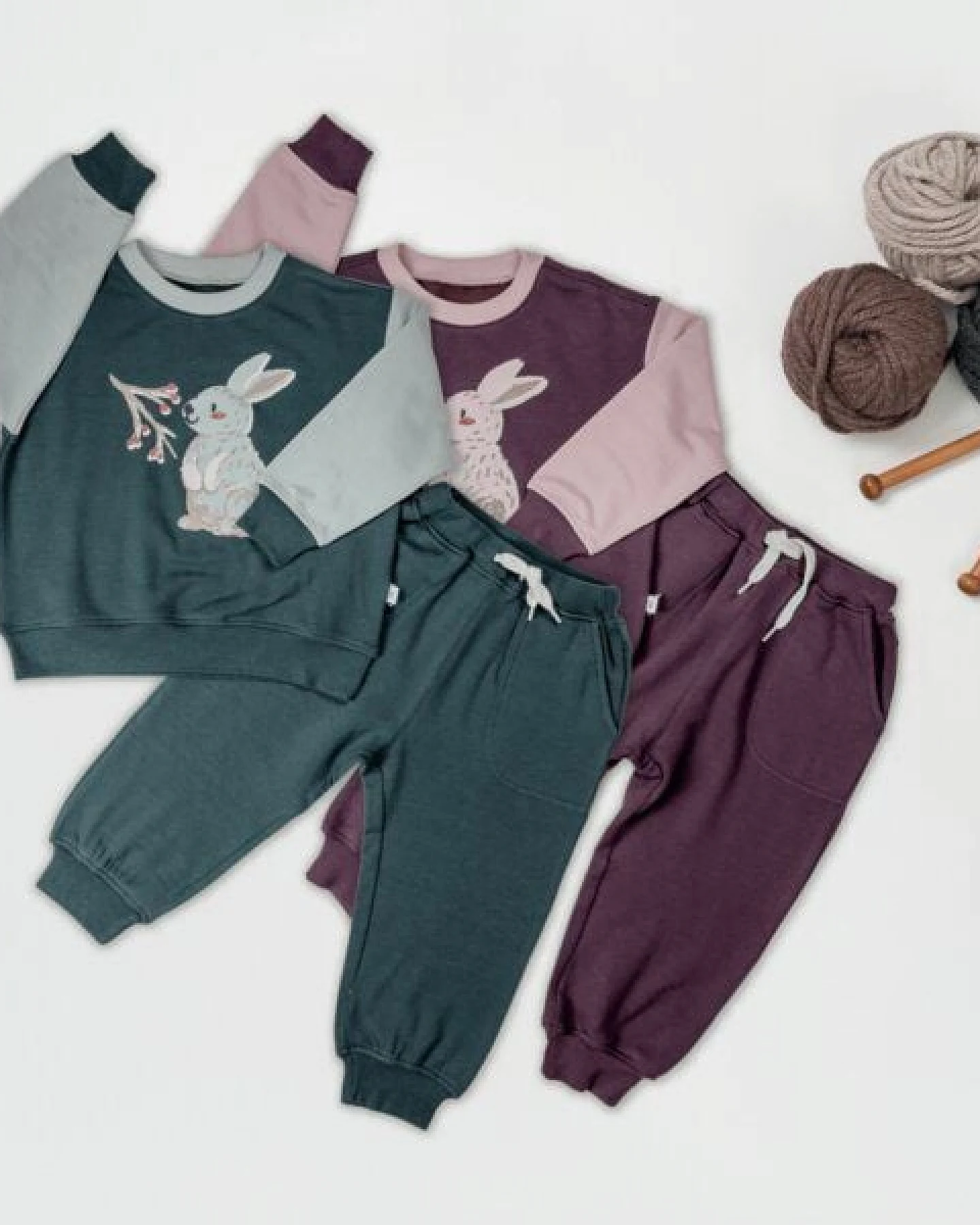 tetoi-vienna TENCEL kuscheliges Kinder Sweatshirt Hose Set "Alpenflausch Hase" – Ansicht 2