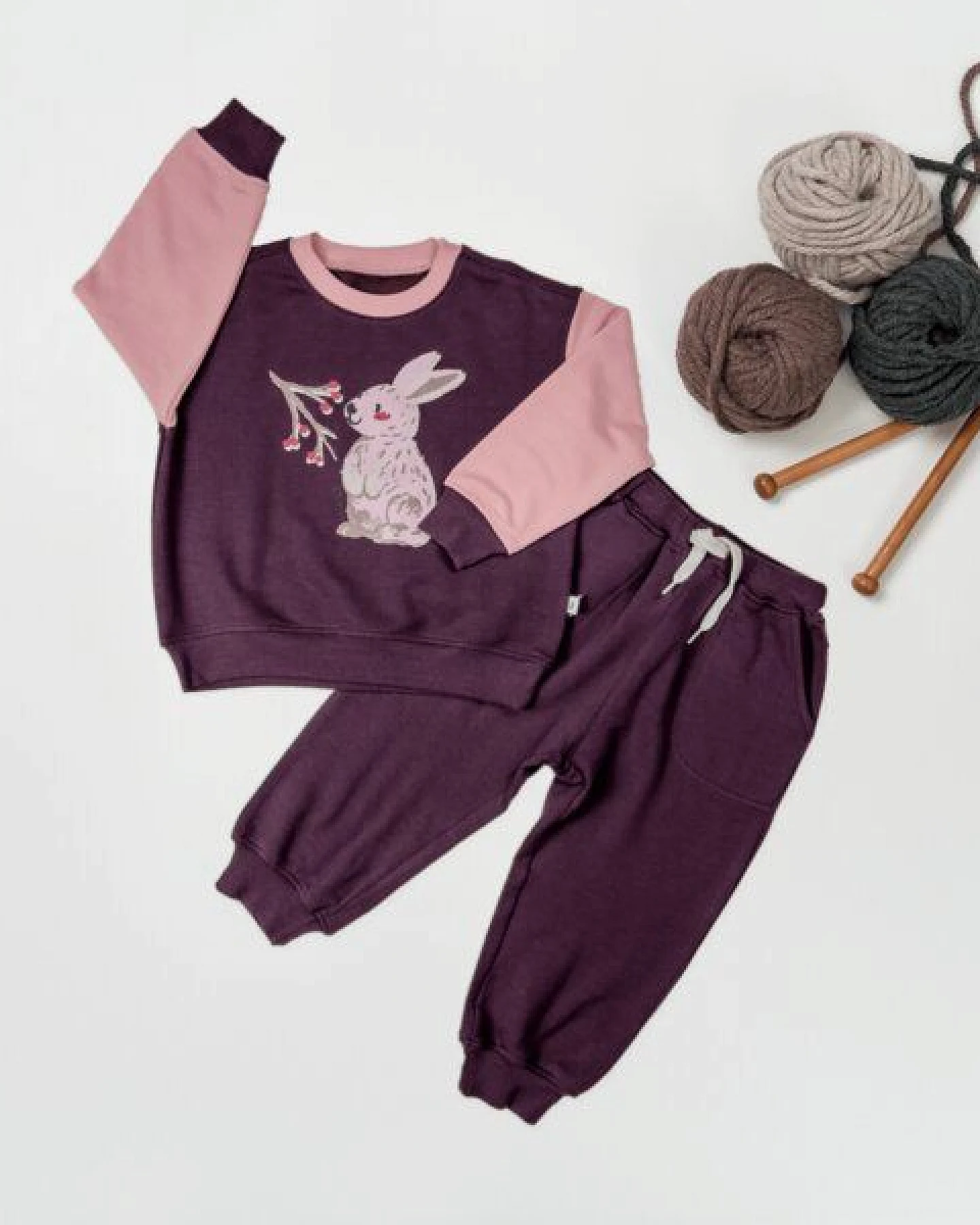 tetoi-vienna TENCEL kuscheliges Kinder Sweatshirt Hose Set "Alpenflausch Hase" – Ansicht 3